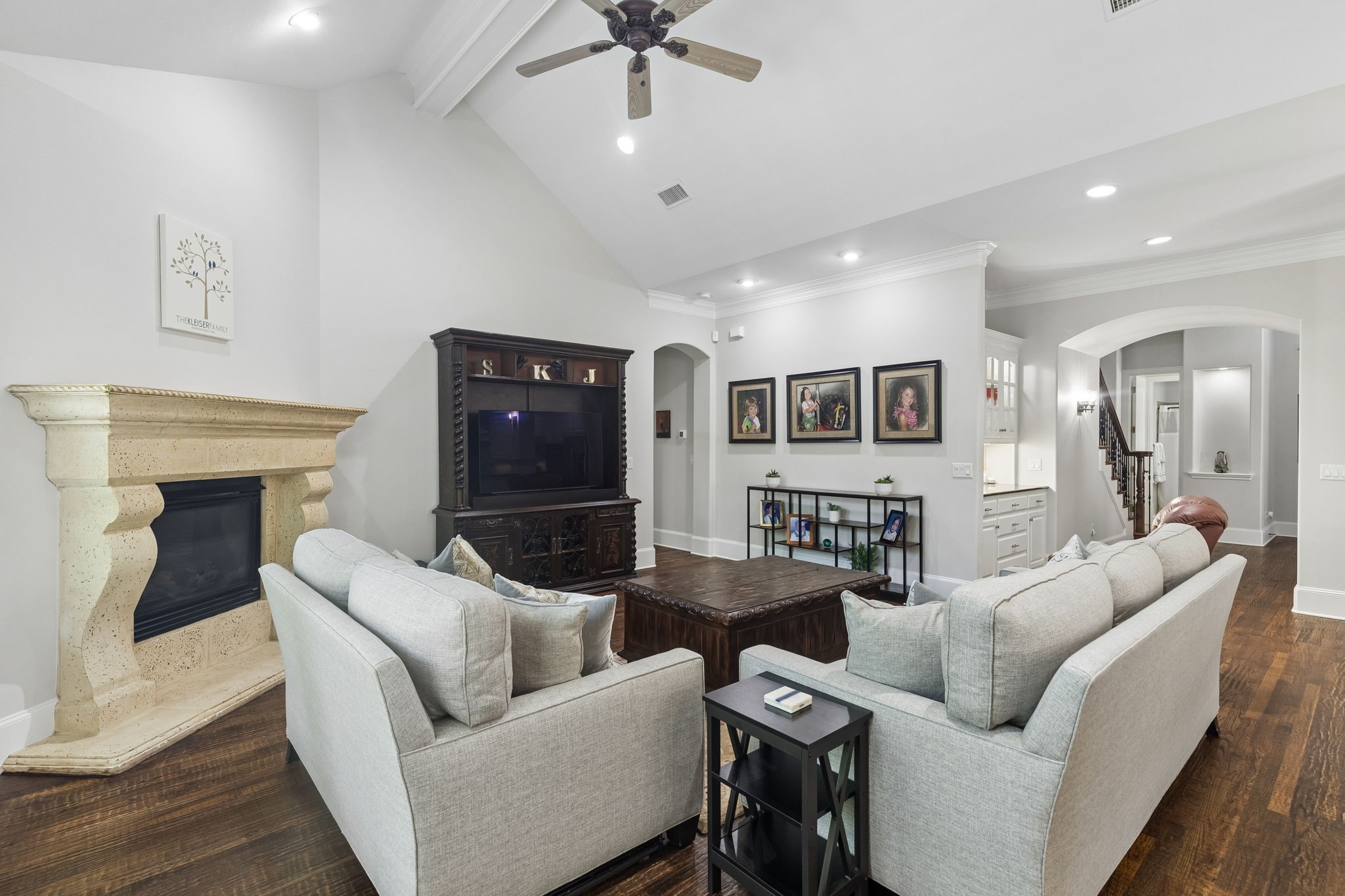 425 Waterford Lane