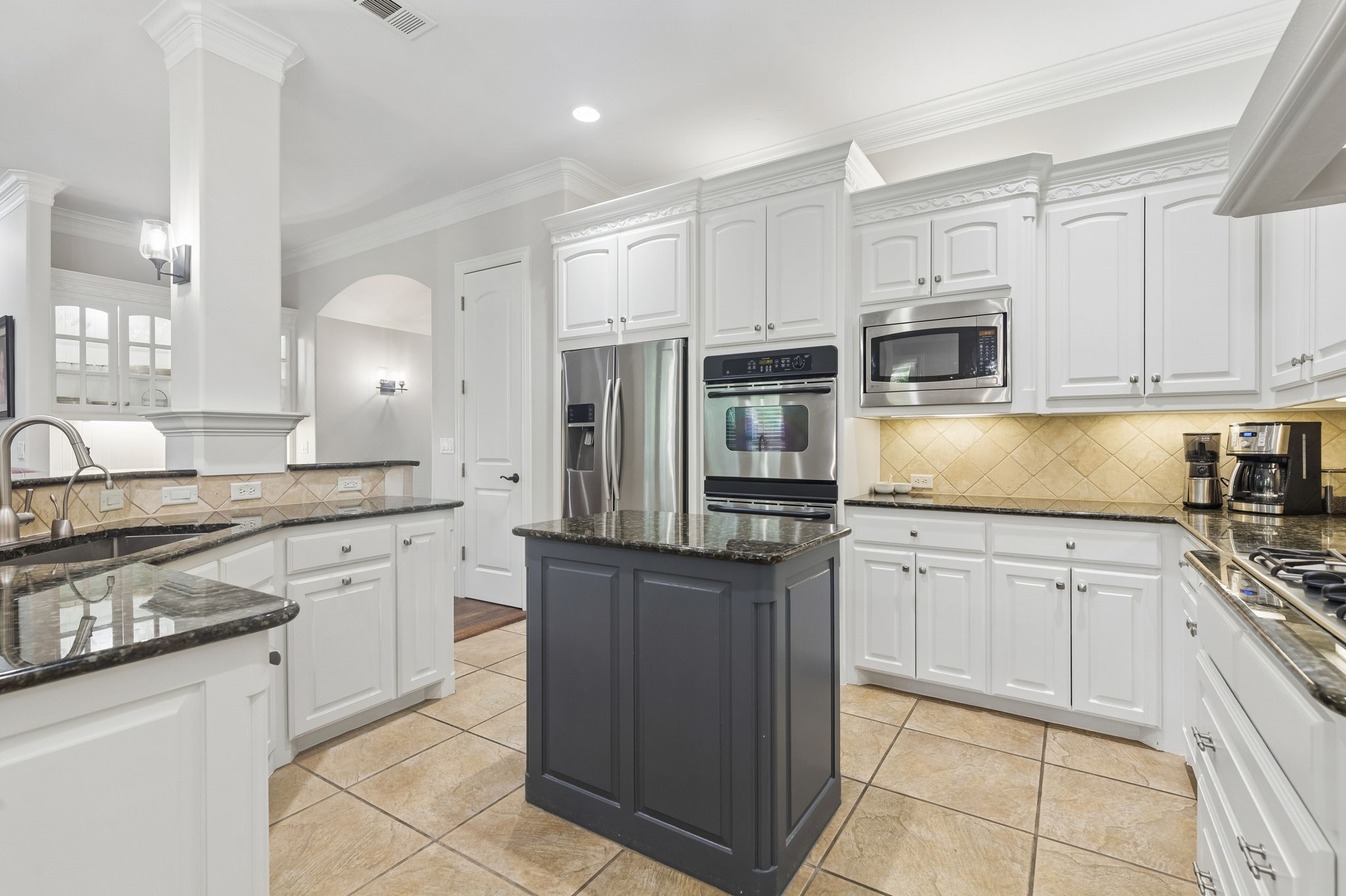 425 Waterford Lane