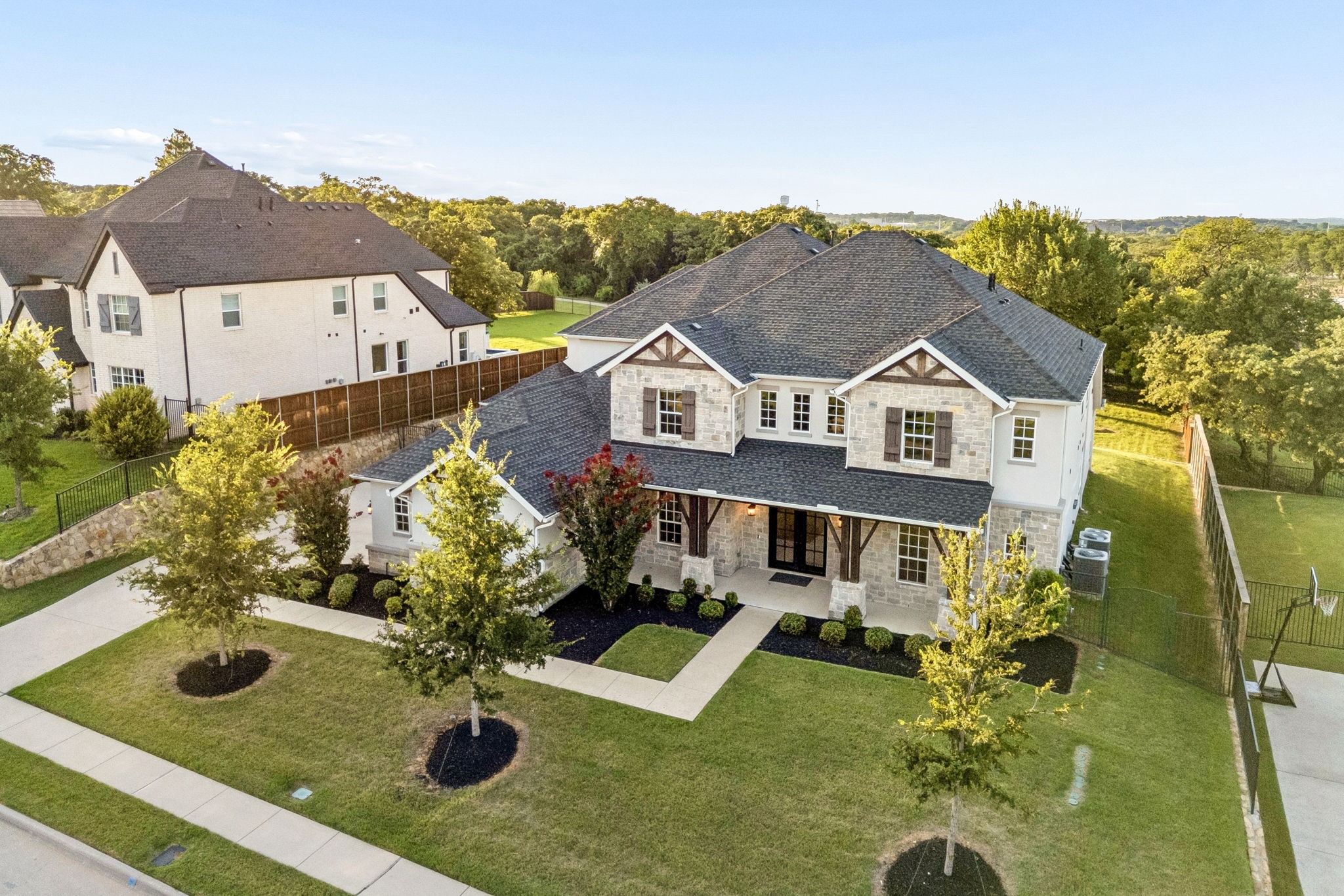 804 Jamestown Lane