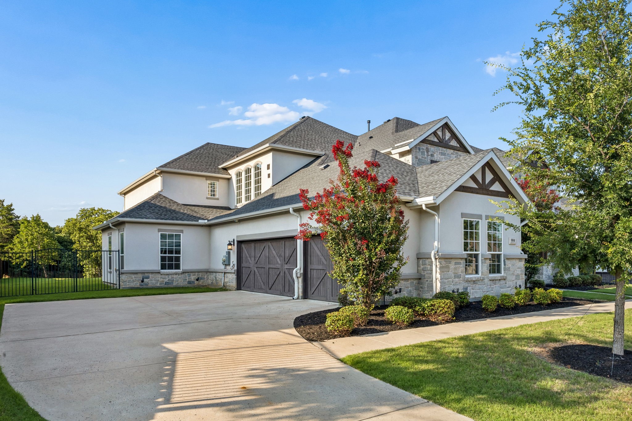 804 Jamestown Lane