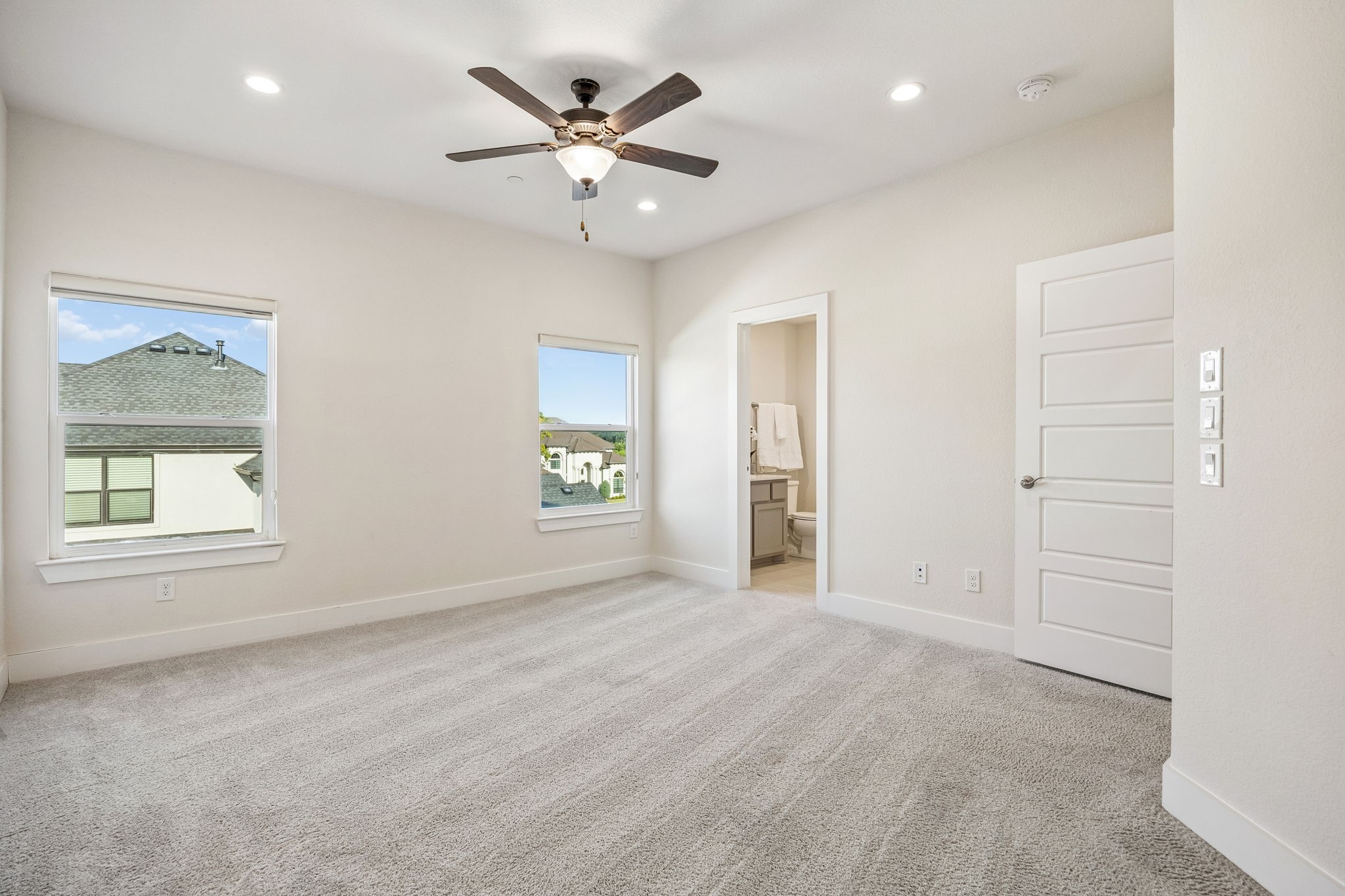 804 Jamestown Lane