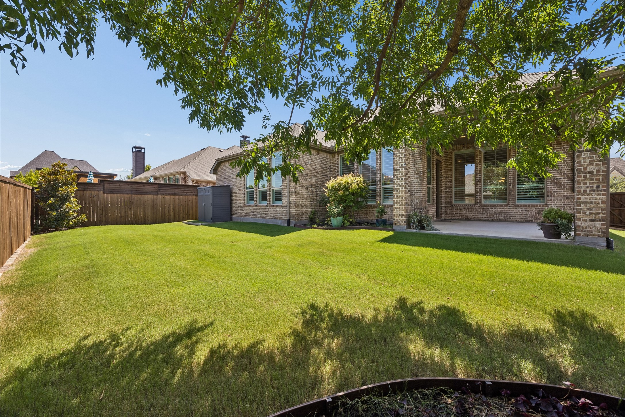 1004 W Bluff Way