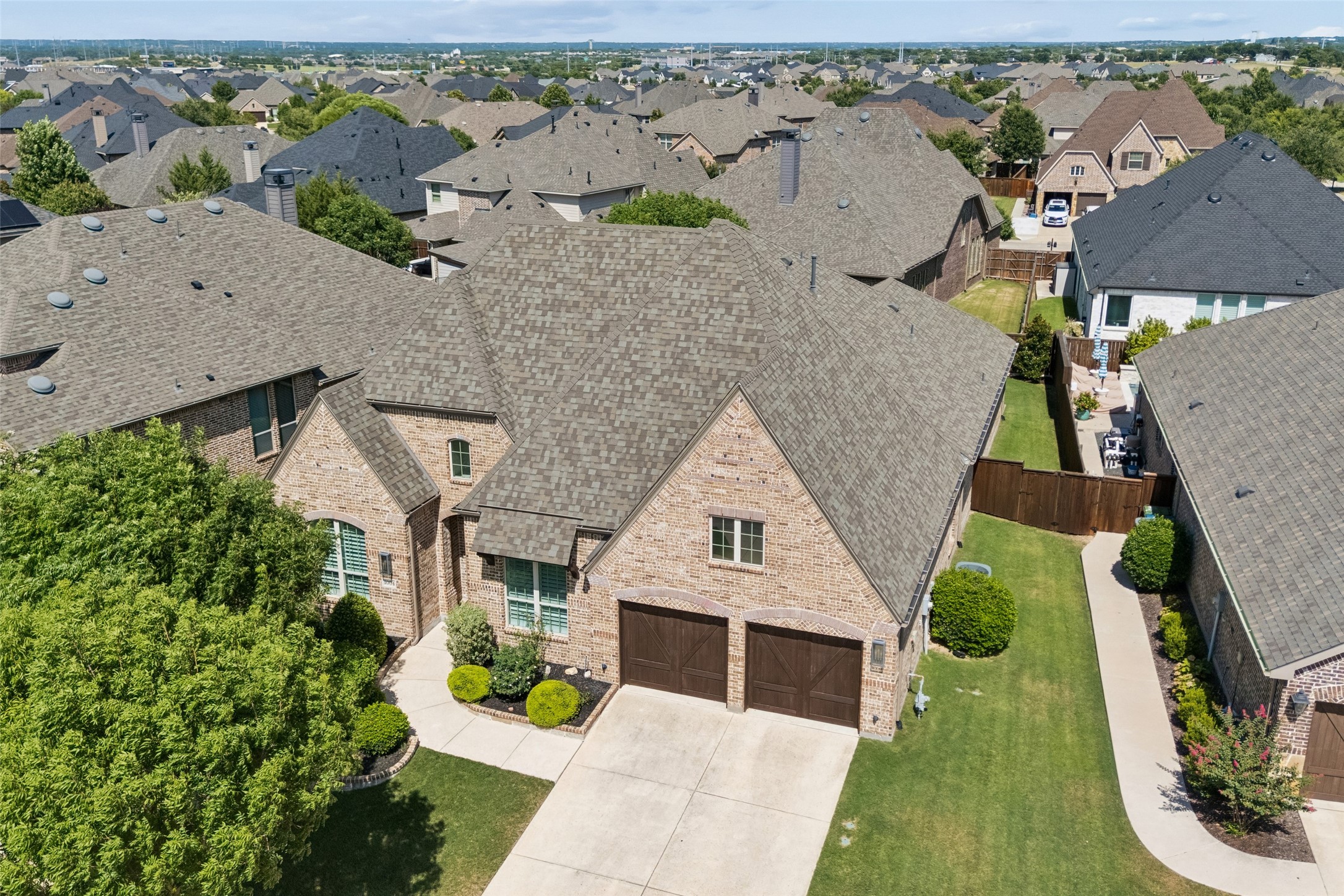 1004 W Bluff Way
