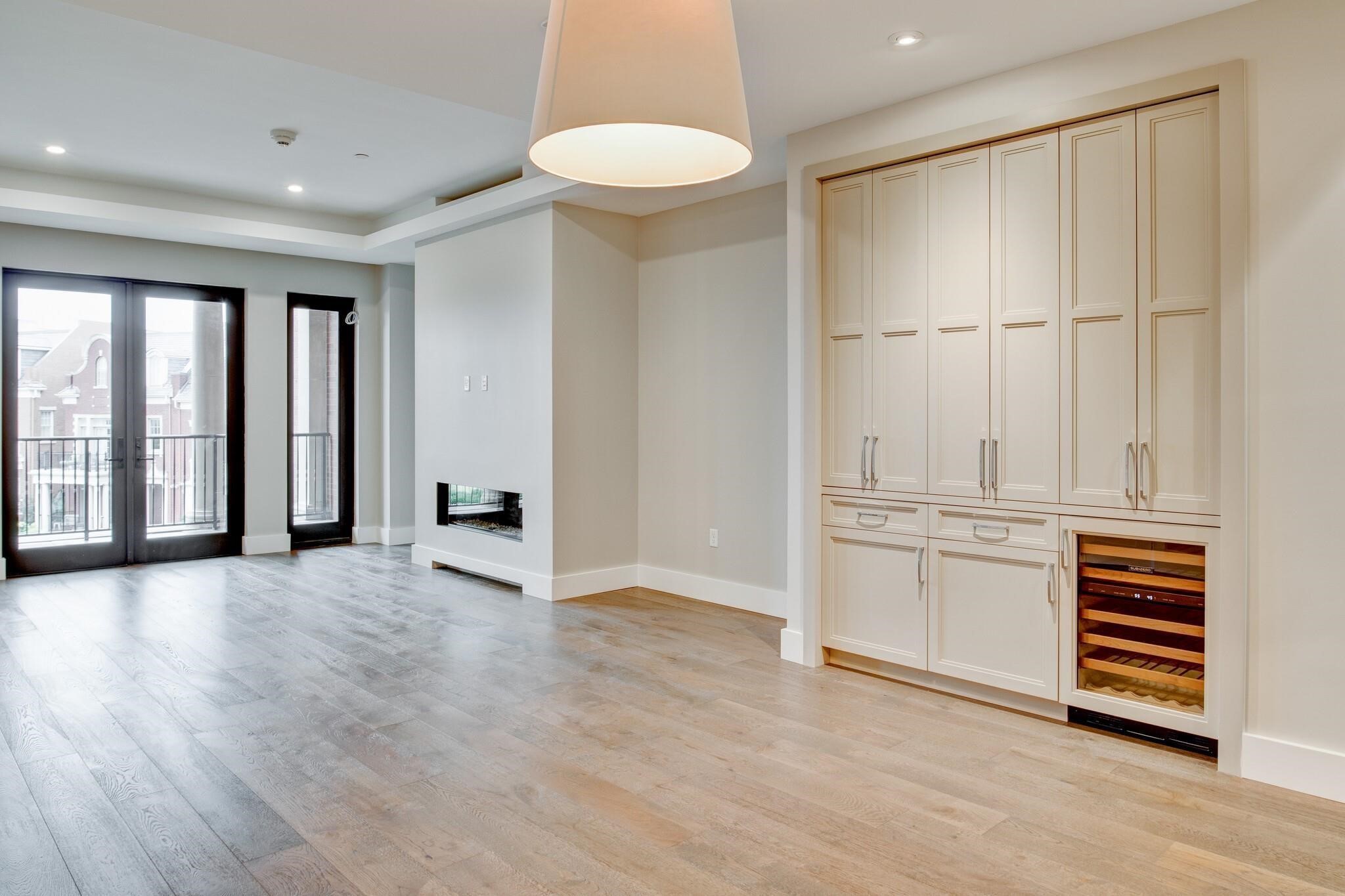 350 Central Avenue 307