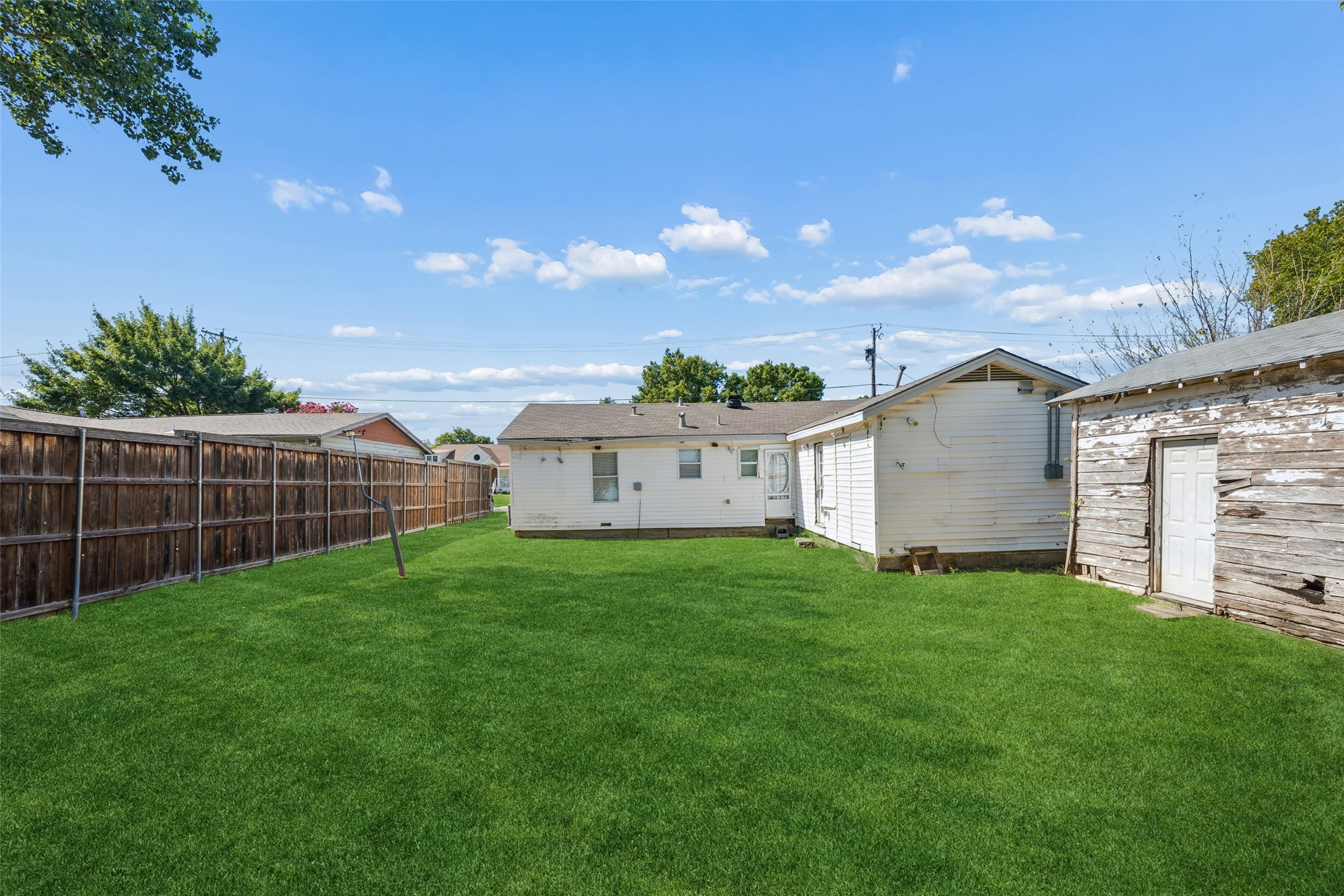 809 E Wall Street