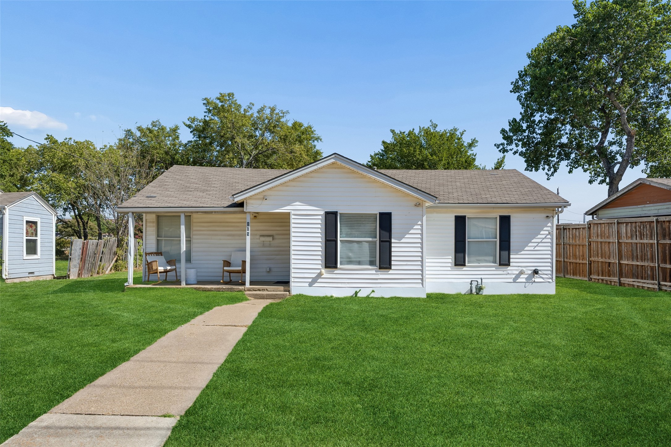 809 E Wall Street