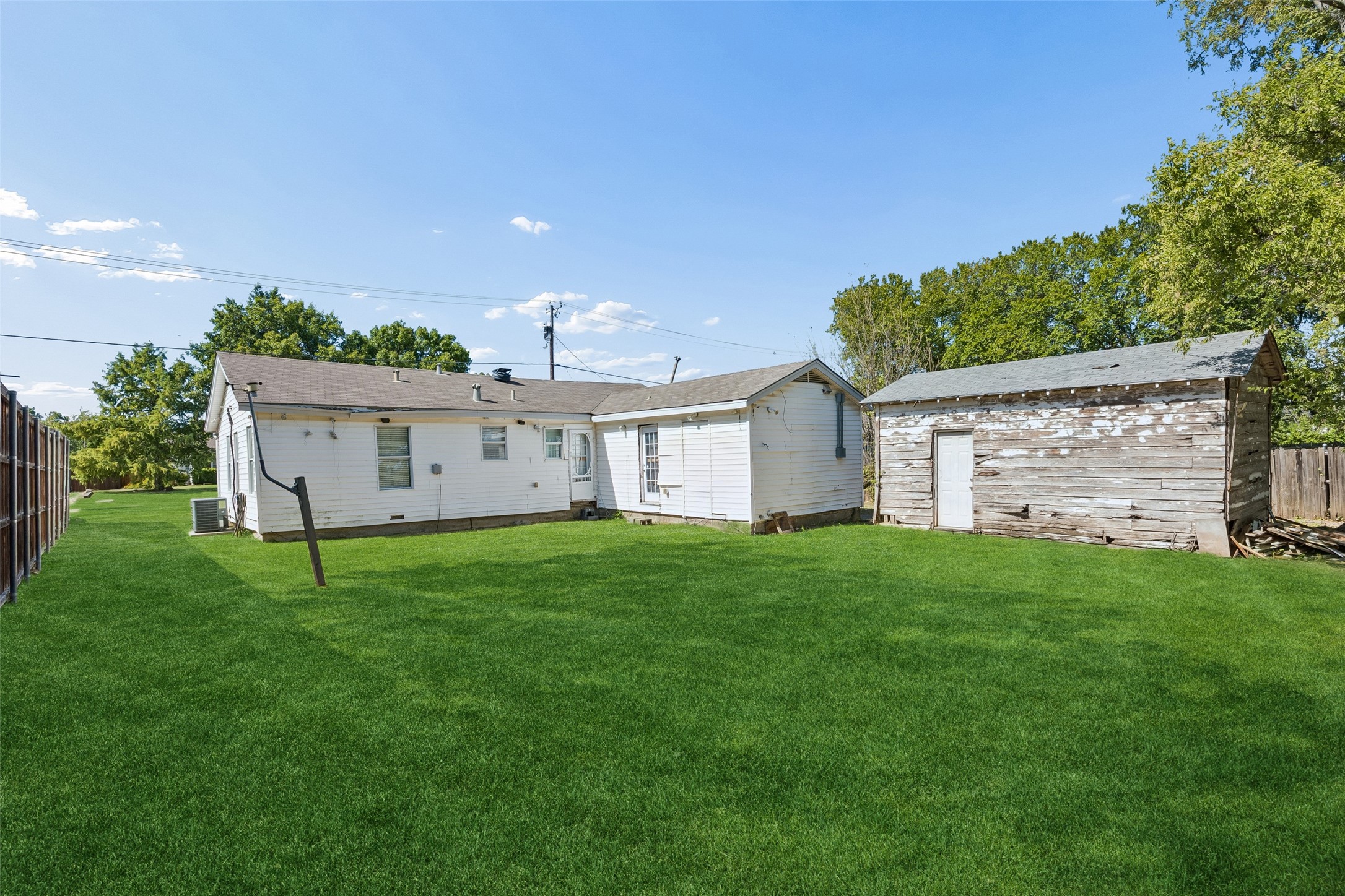 809 E Wall Street