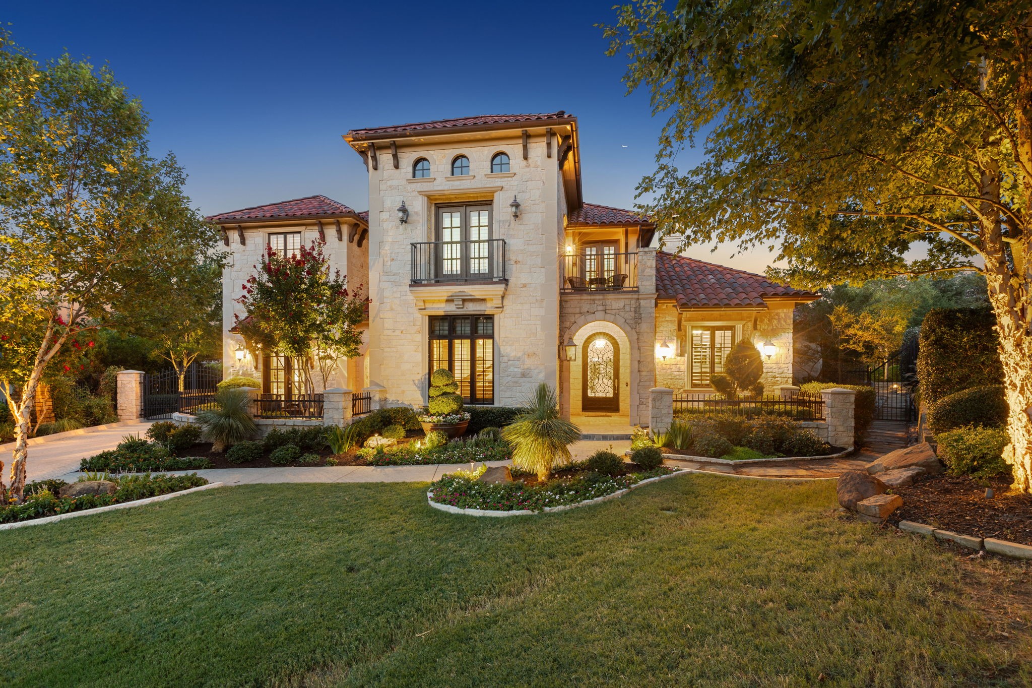 2106 Falcon Pass Westlake TX