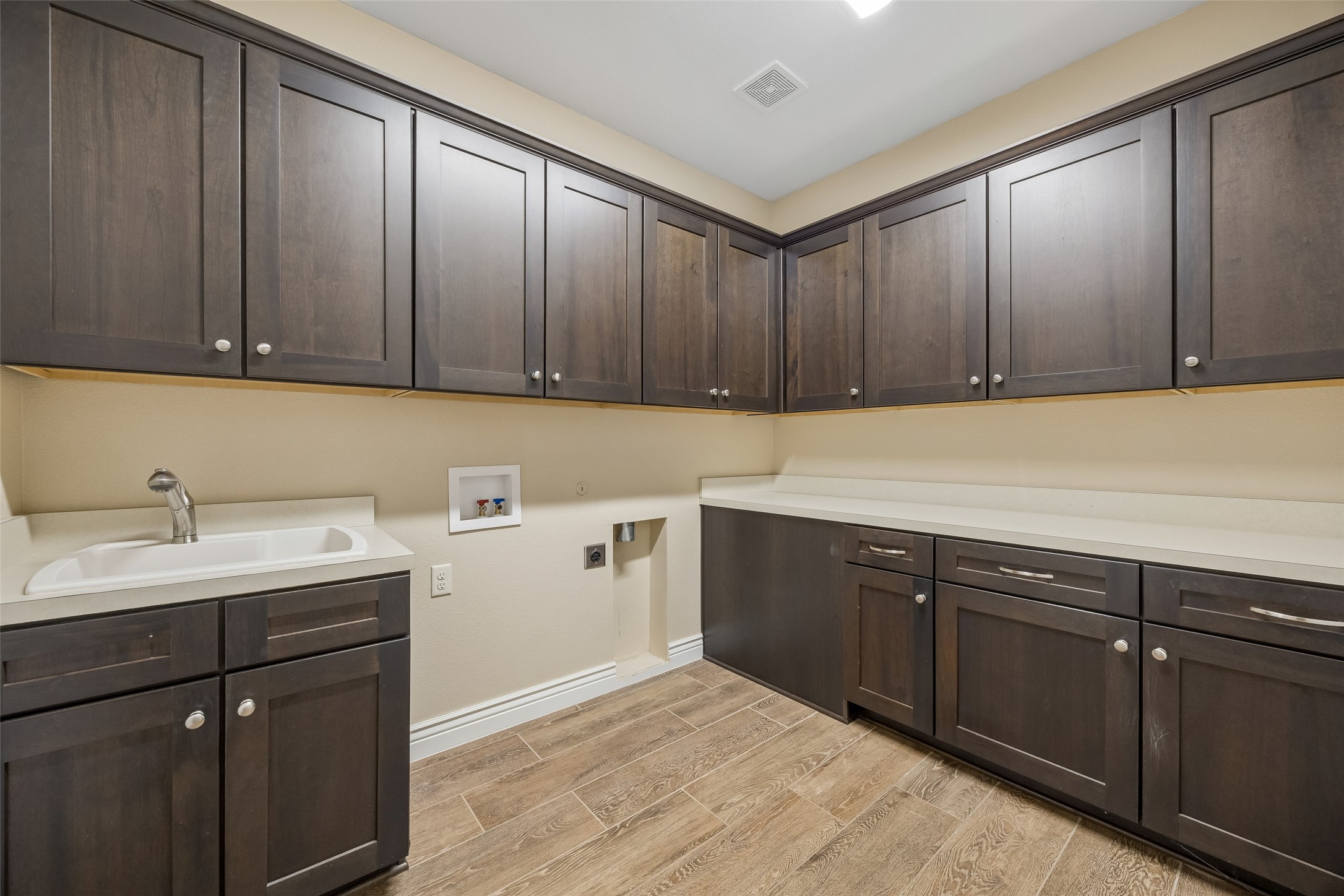 11901 Southerland Drive