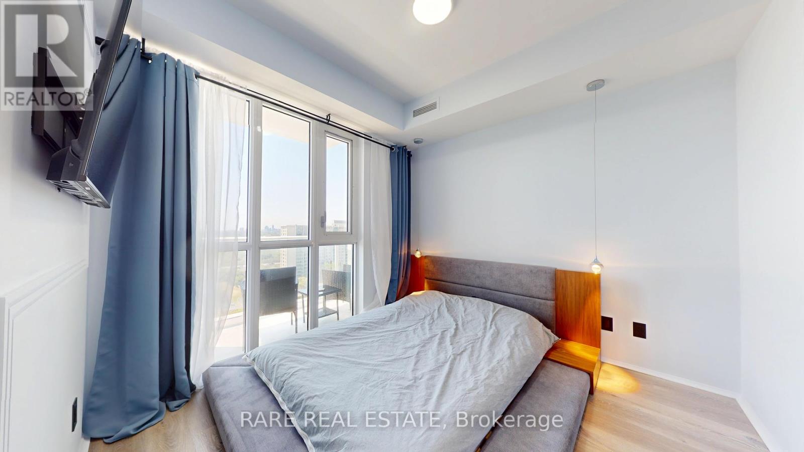 1403 - 10 DEERLICK COURT