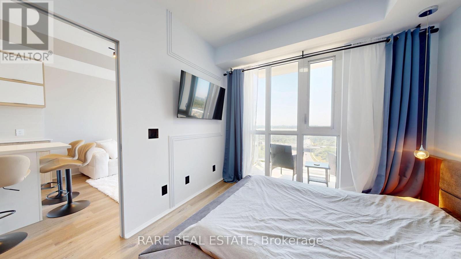 1403 - 10 DEERLICK COURT