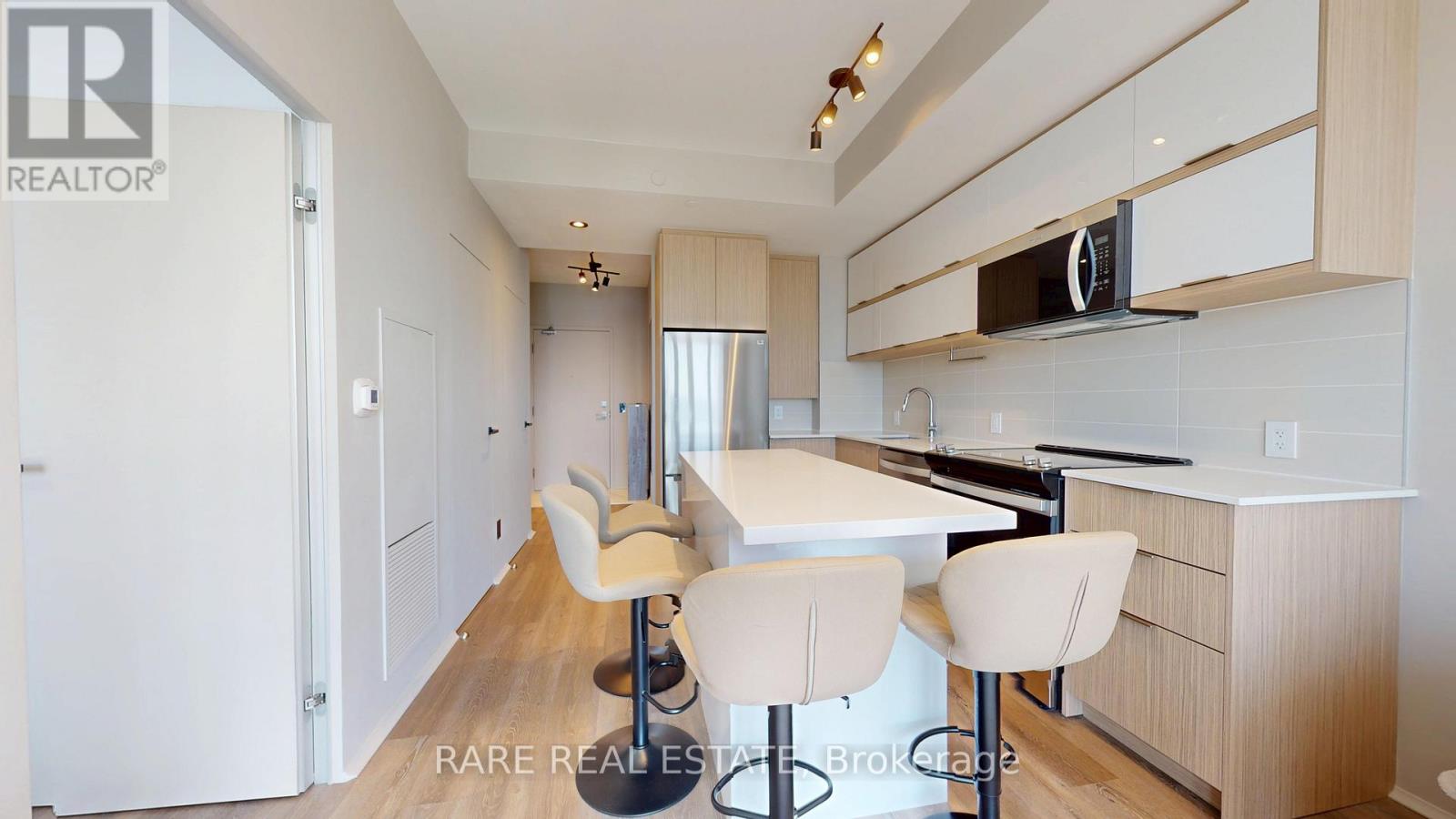 1403 - 10 DEERLICK COURT