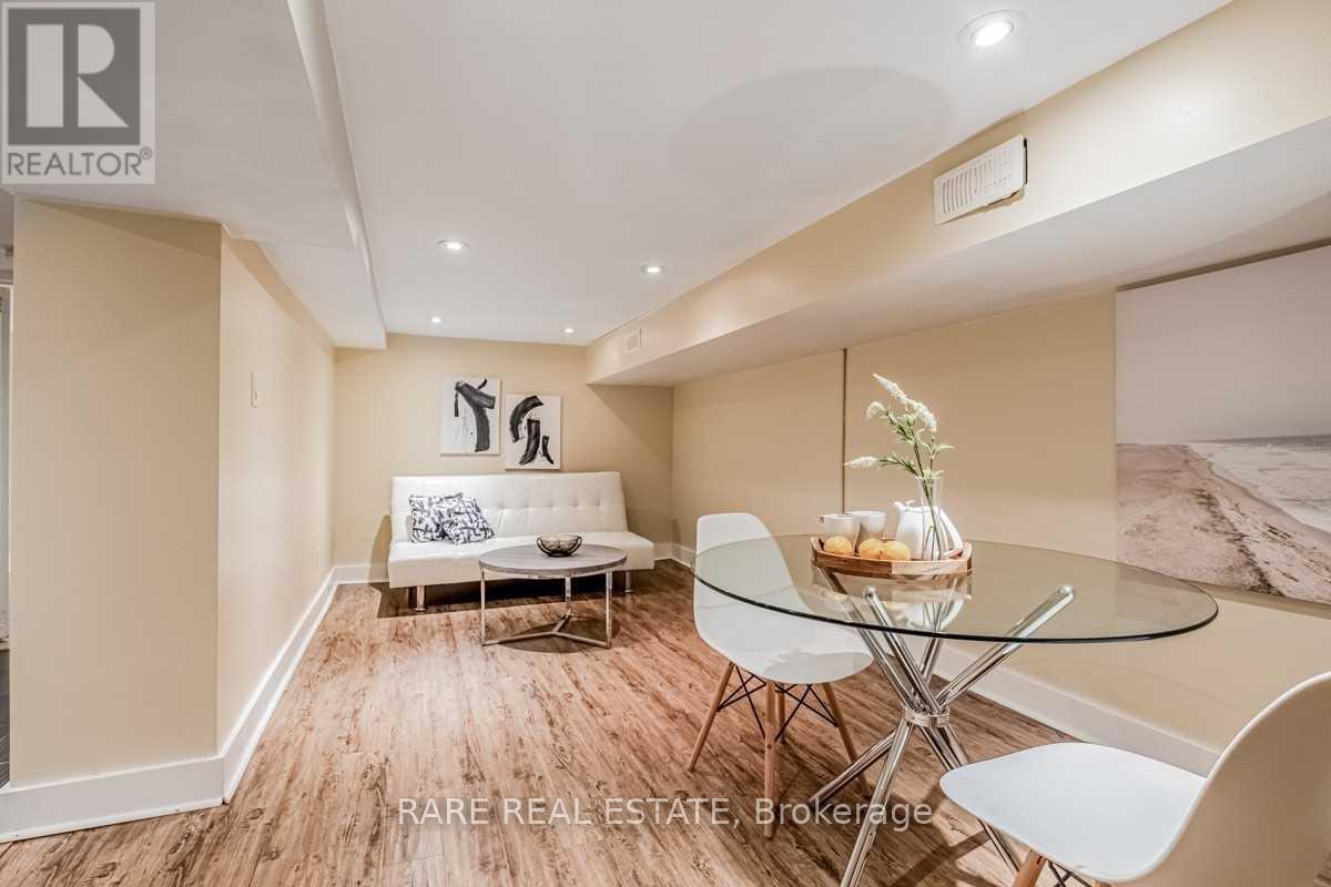 1993 DUFFERIN STREET