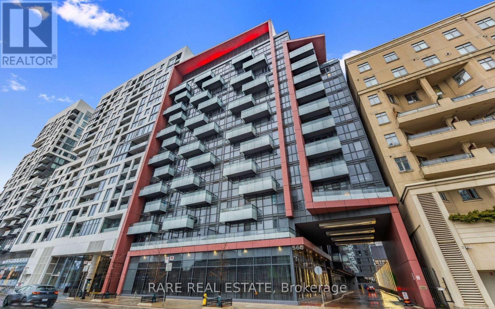 925 - 560 FRONT STREET W