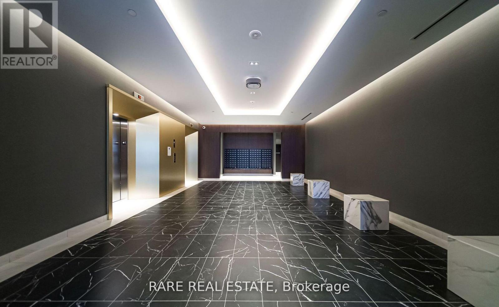 417 - 500 DUPONT STREET