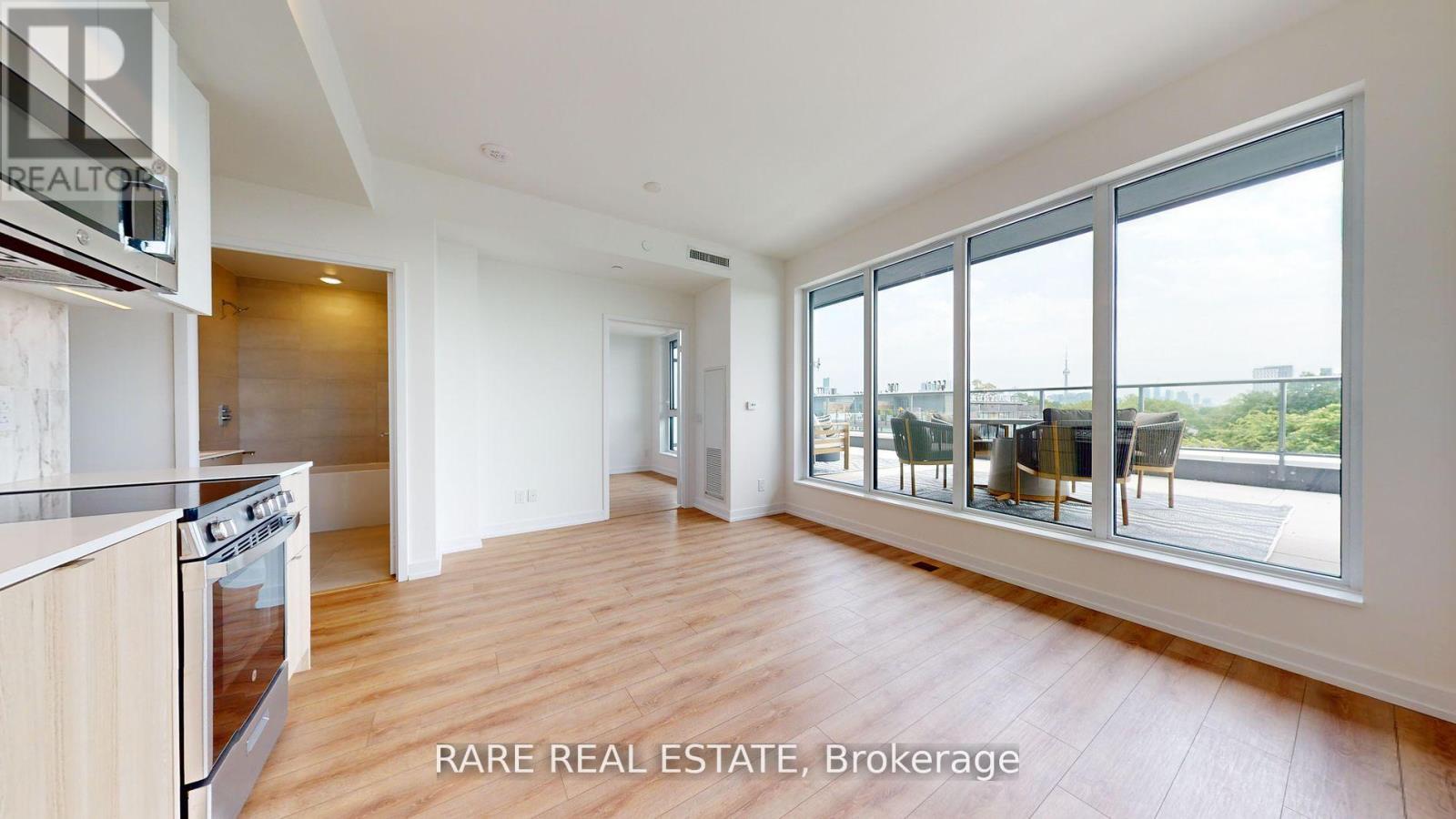 417 - 500 DUPONT STREET