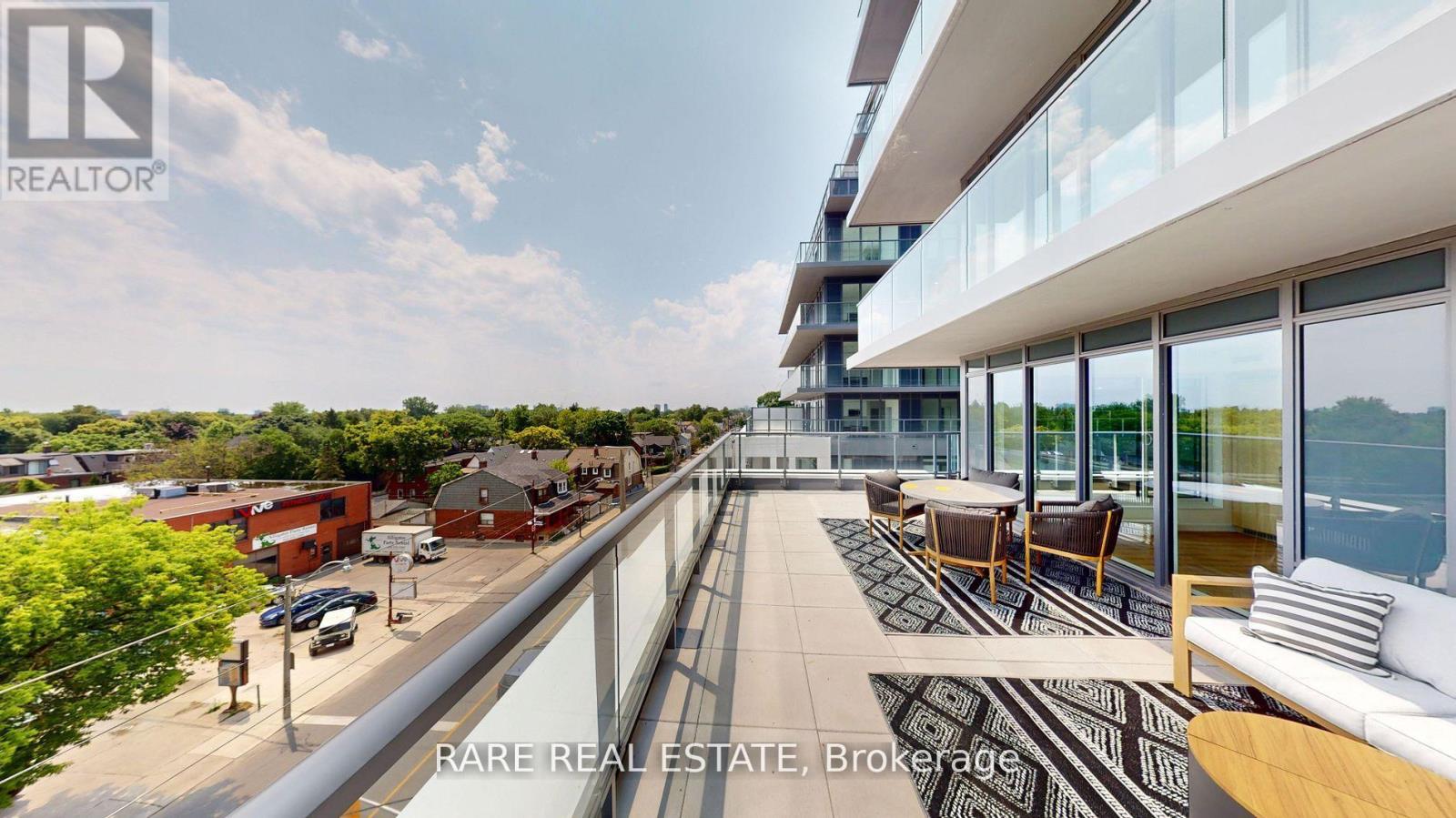 417 - 500 DUPONT STREET