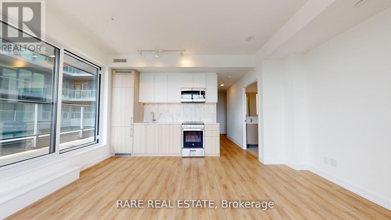 417 - 500 DUPONT STREET