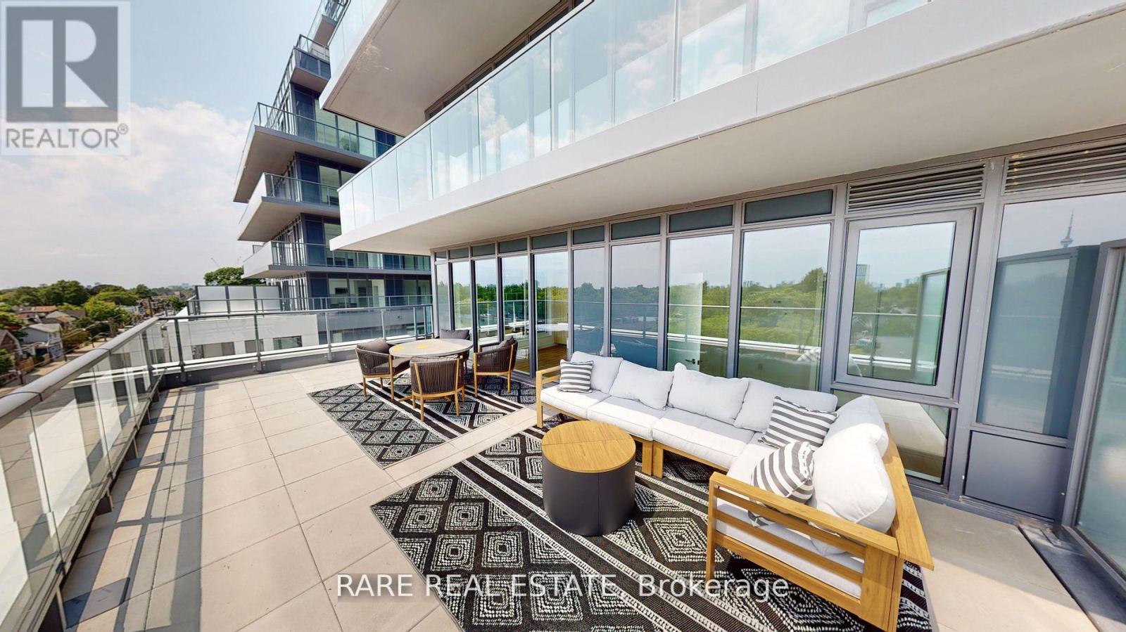 417 - 500 DUPONT STREET