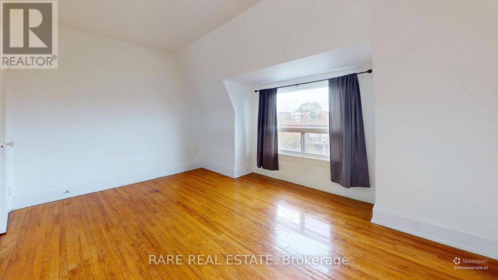 UPPER - 640 CRAWFORD STREET