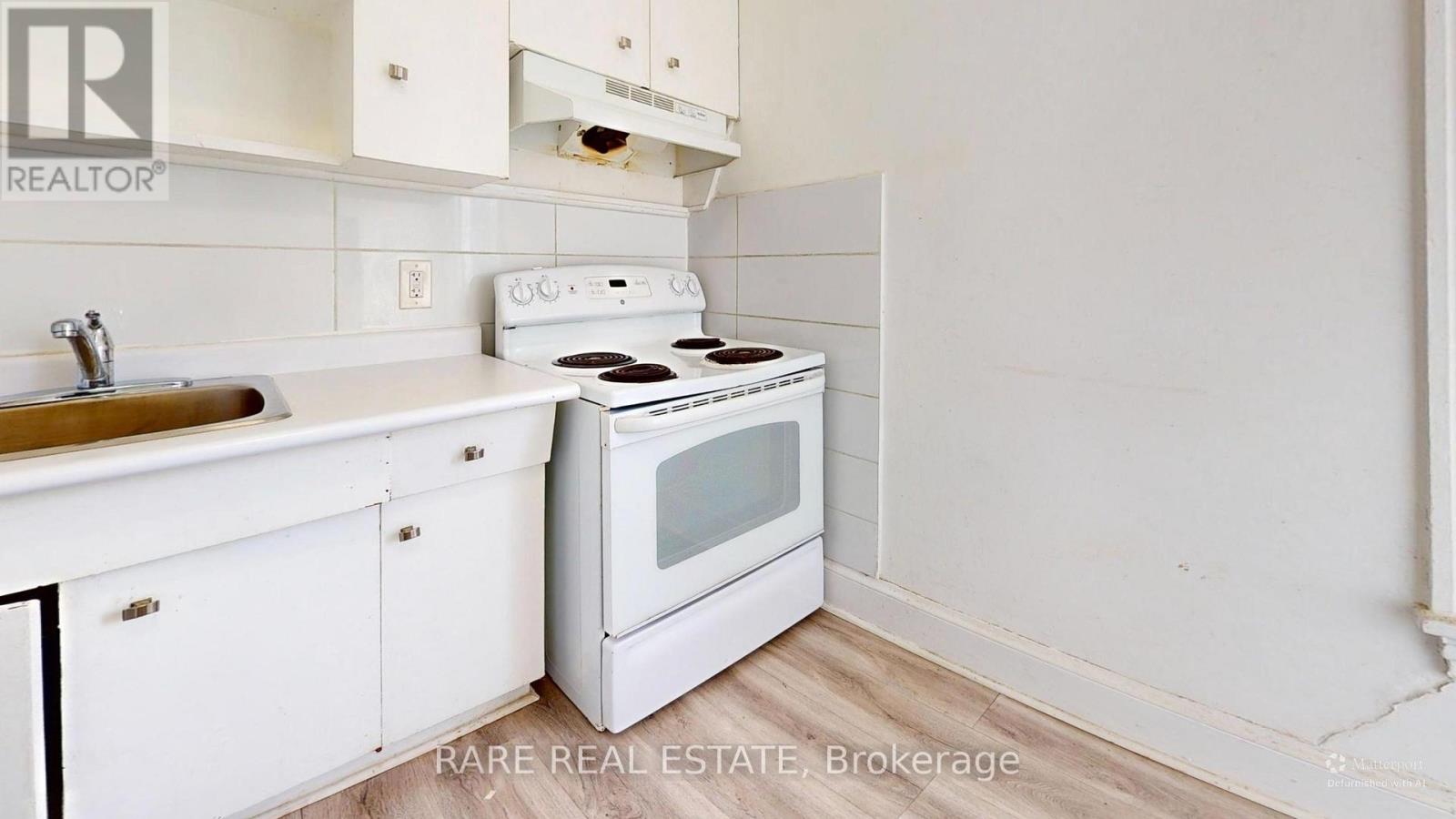 UPPER - 640 CRAWFORD STREET