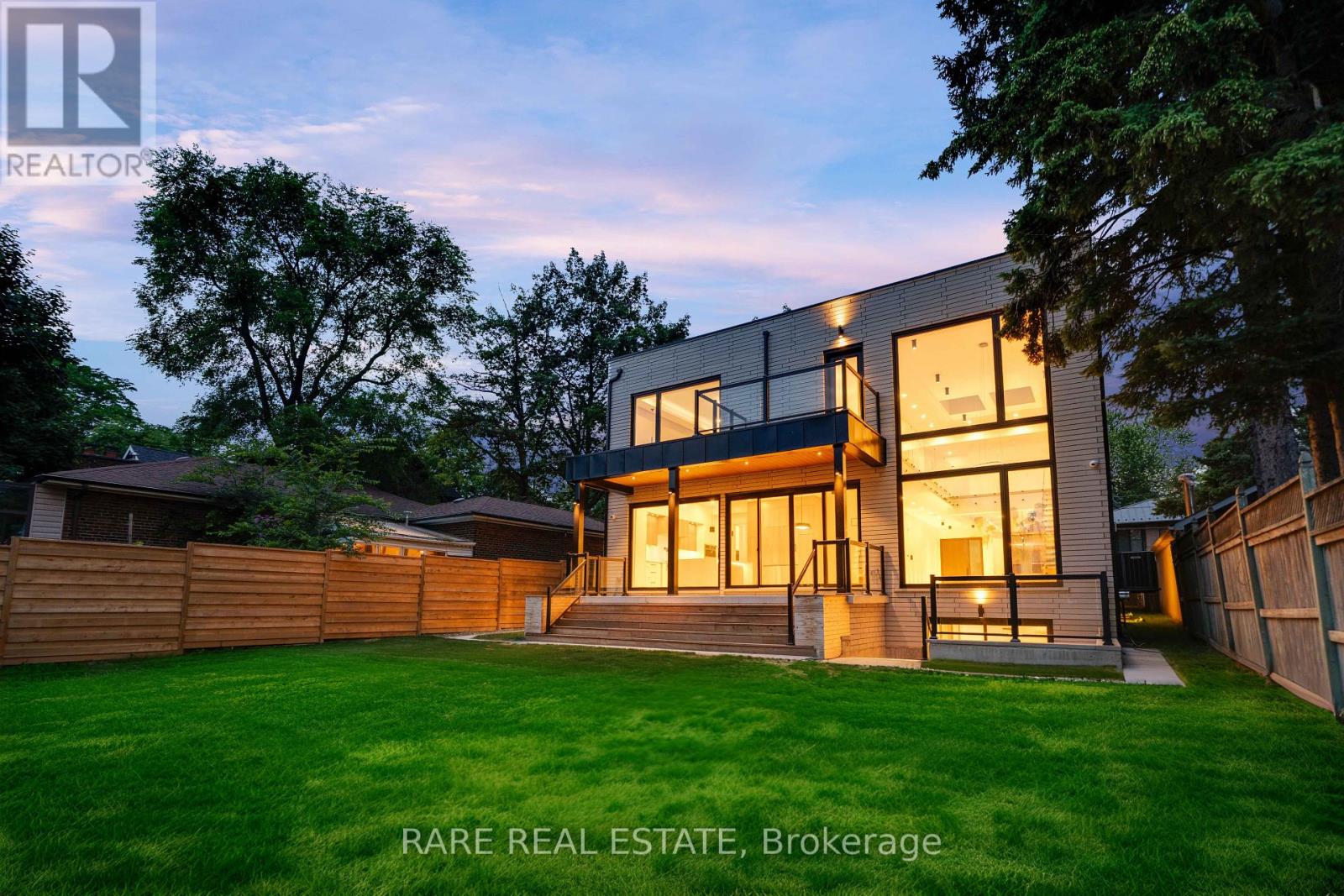 29 CLIFFCREST DRIVE
