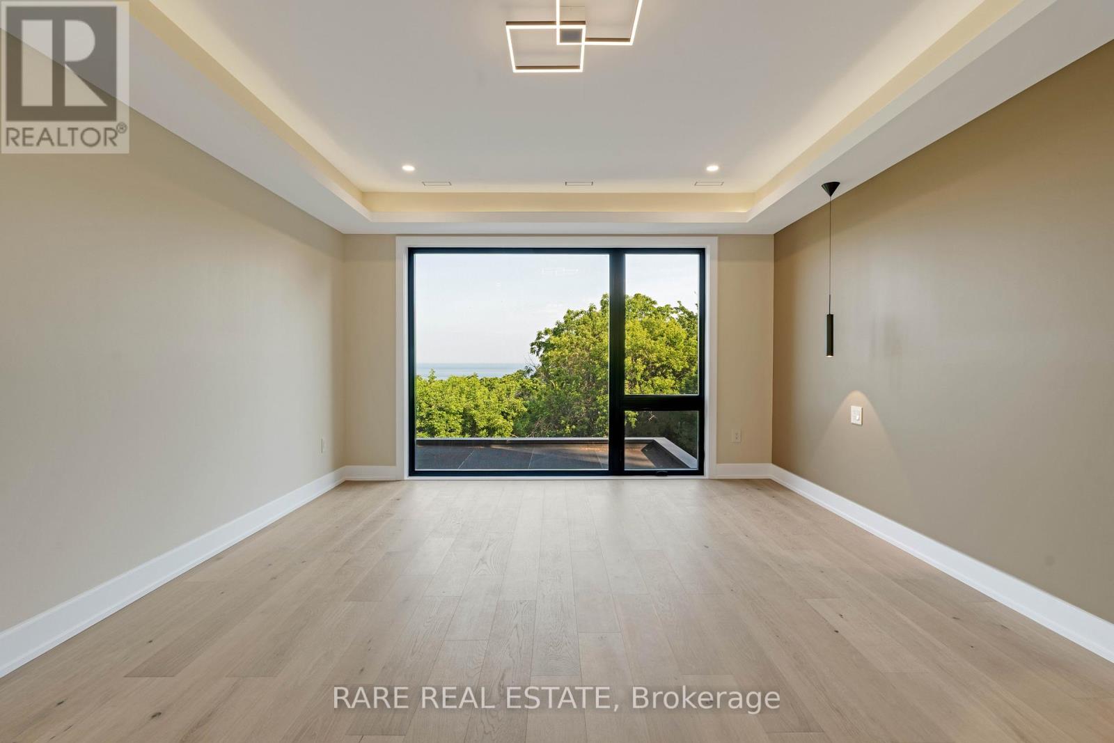 29 CLIFFCREST DRIVE