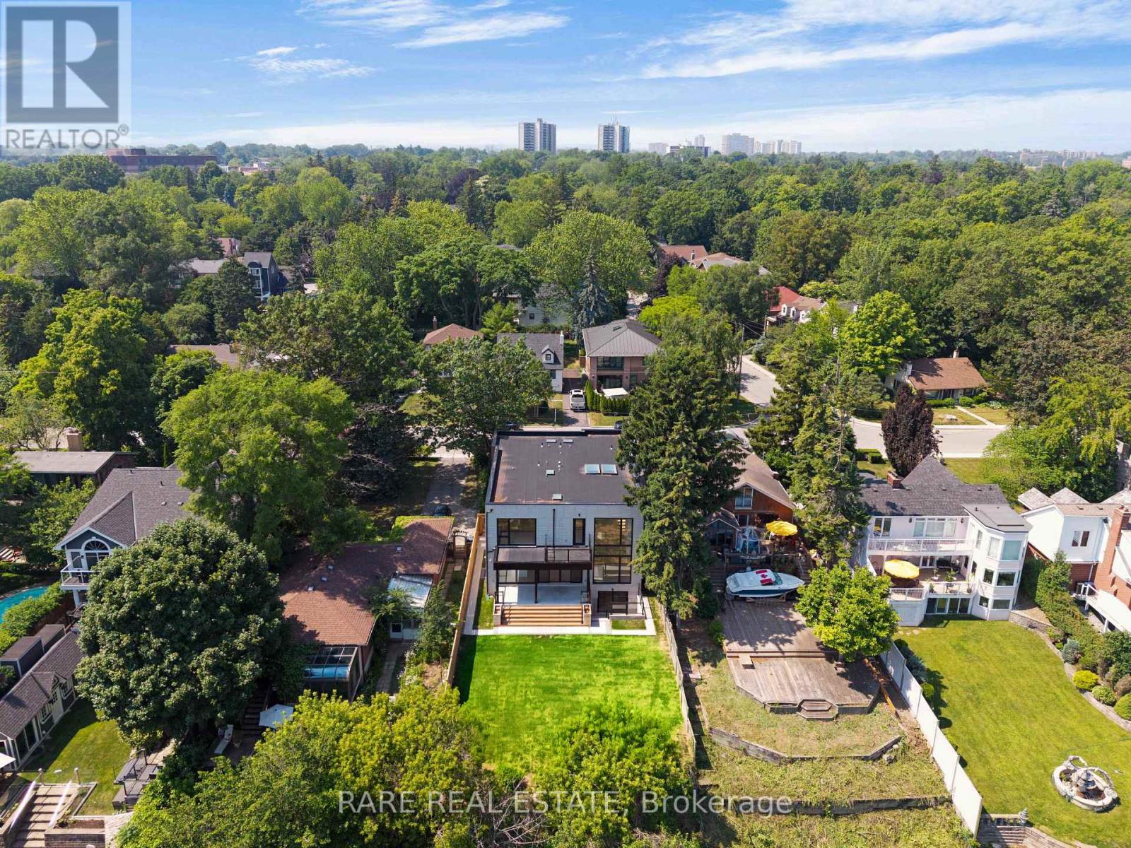 29 CLIFFCREST DRIVE