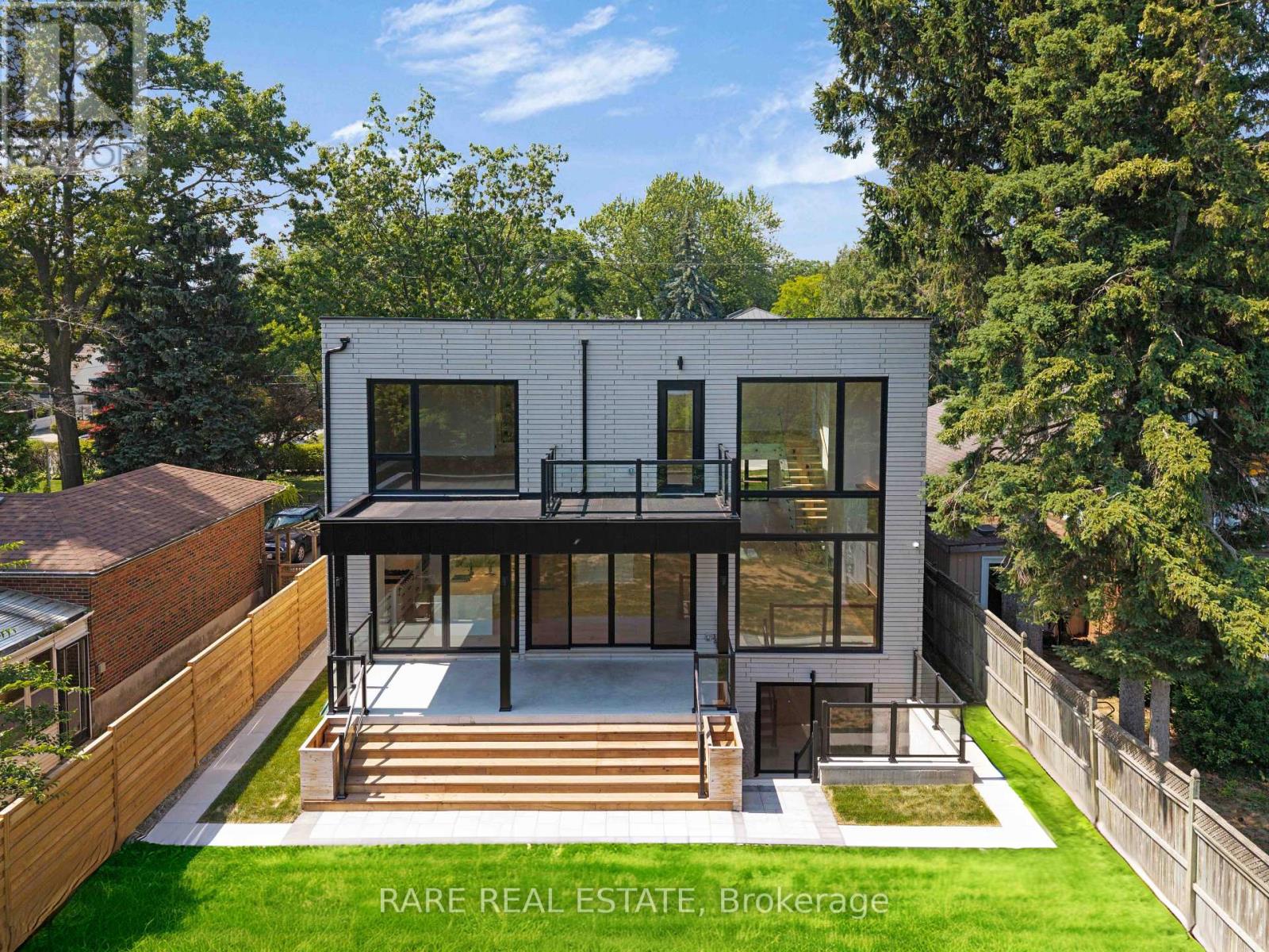 29 CLIFFCREST DRIVE