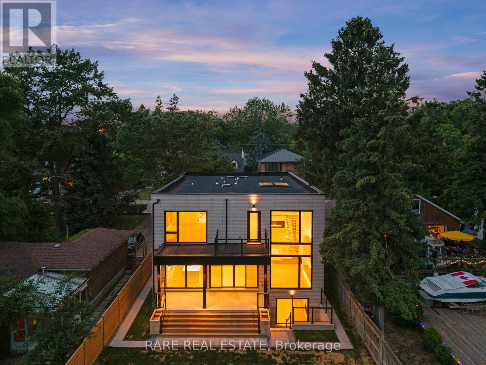 29 CLIFFCREST DRIVE