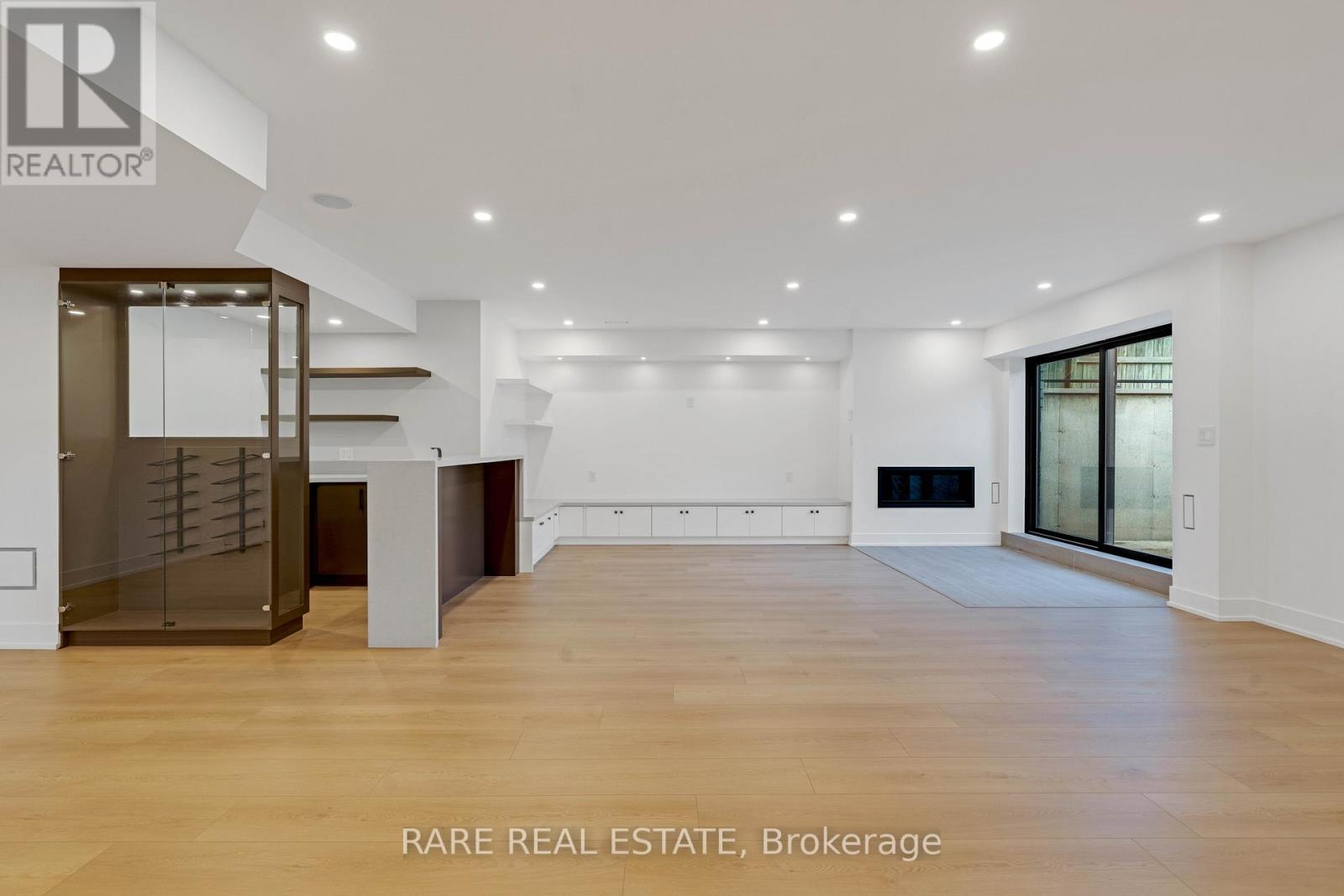 29 CLIFFCREST DRIVE