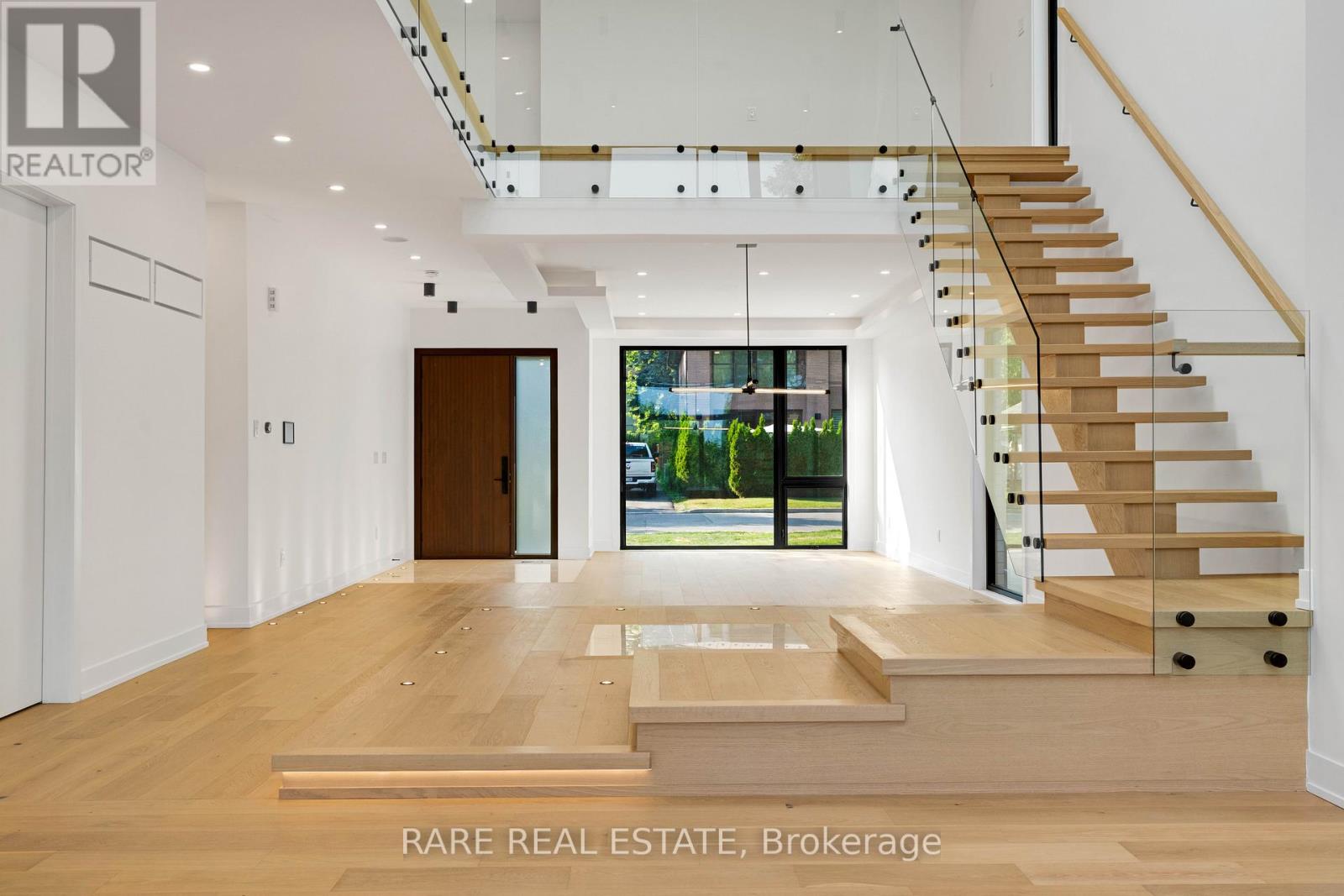 29 CLIFFCREST DRIVE
