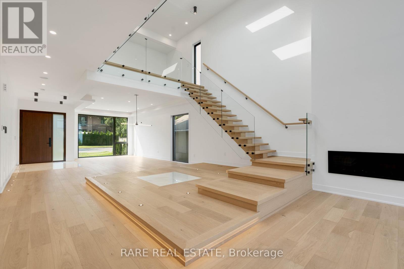 29 CLIFFCREST DRIVE