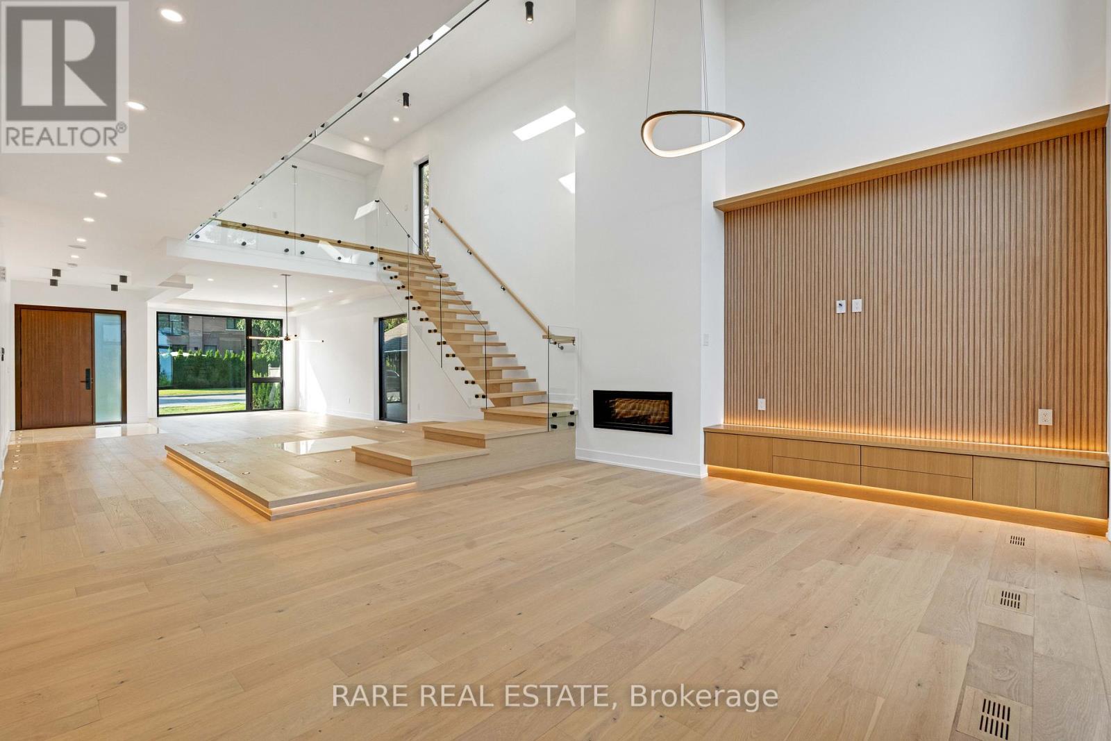 29 CLIFFCREST DRIVE