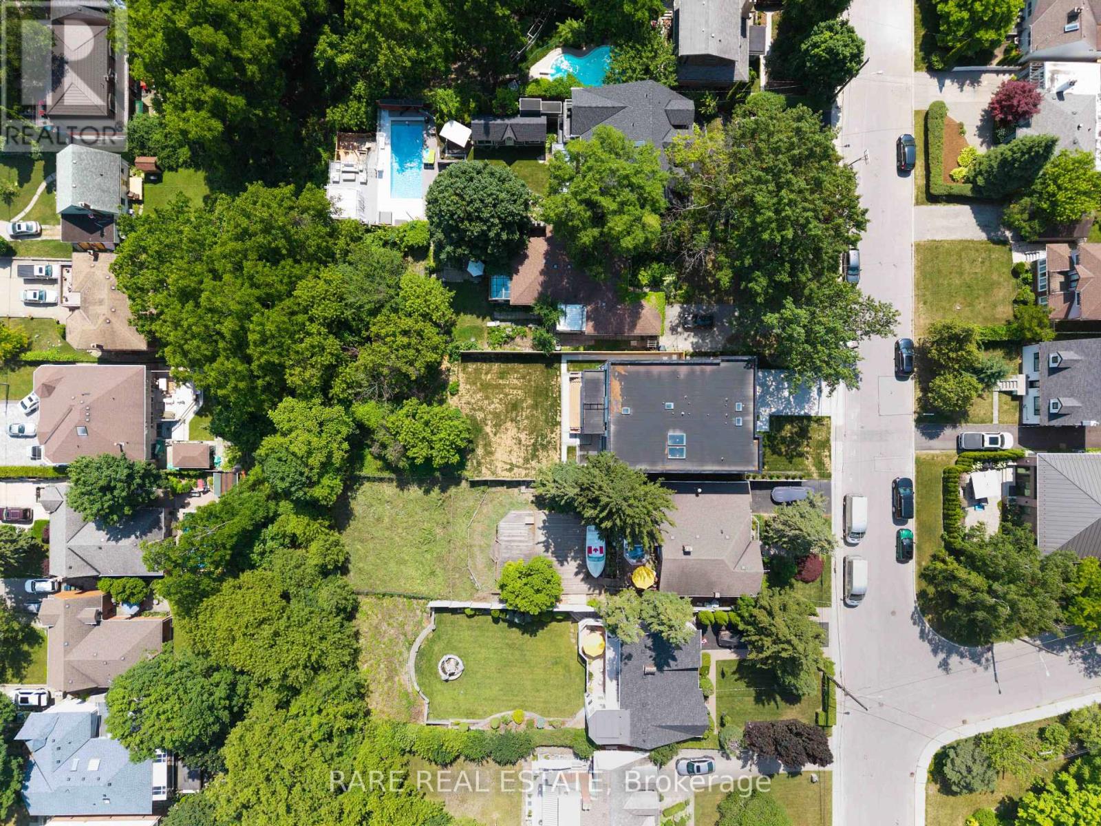 29 CLIFFCREST DRIVE