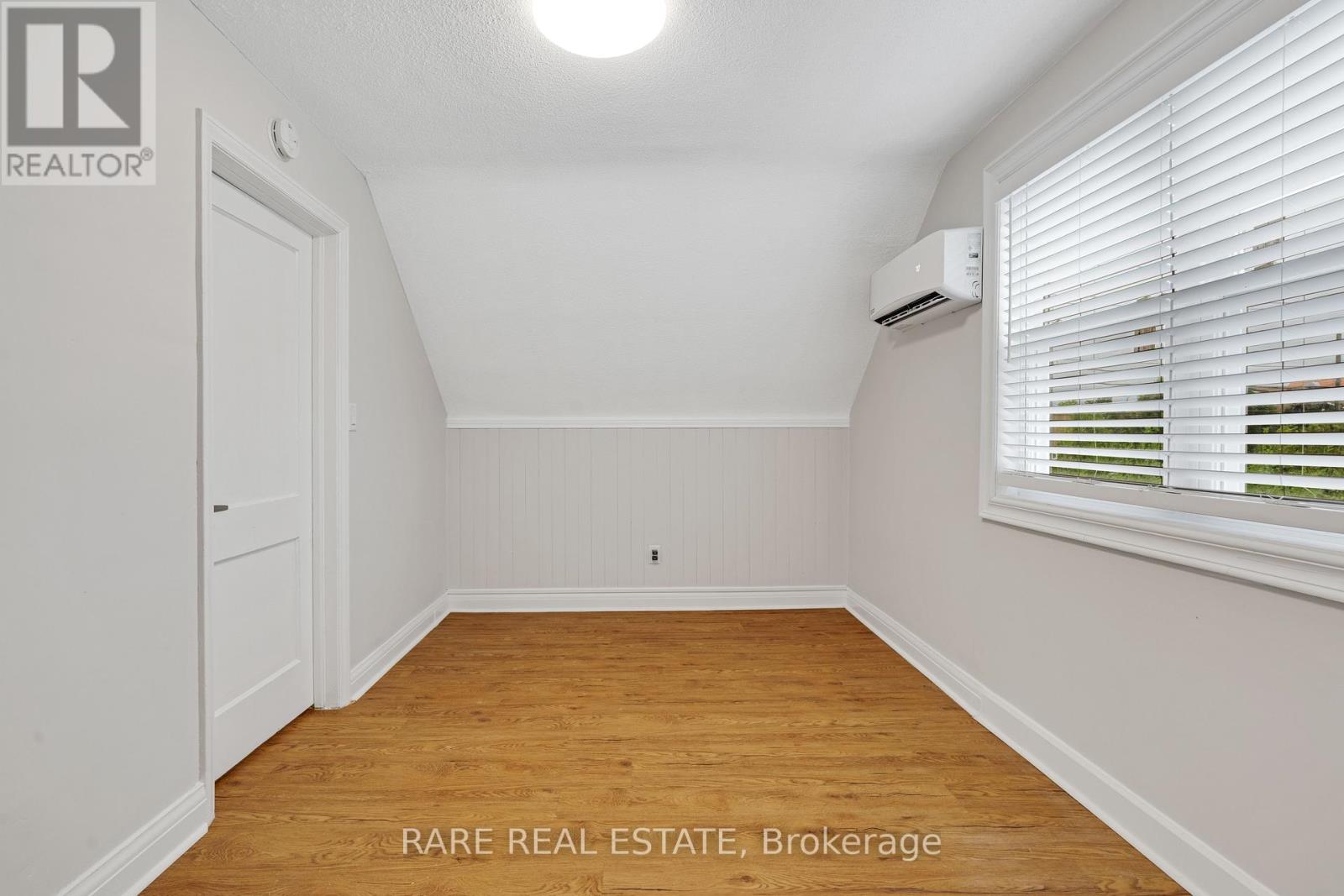 2073 LEIGHLAND ROAD