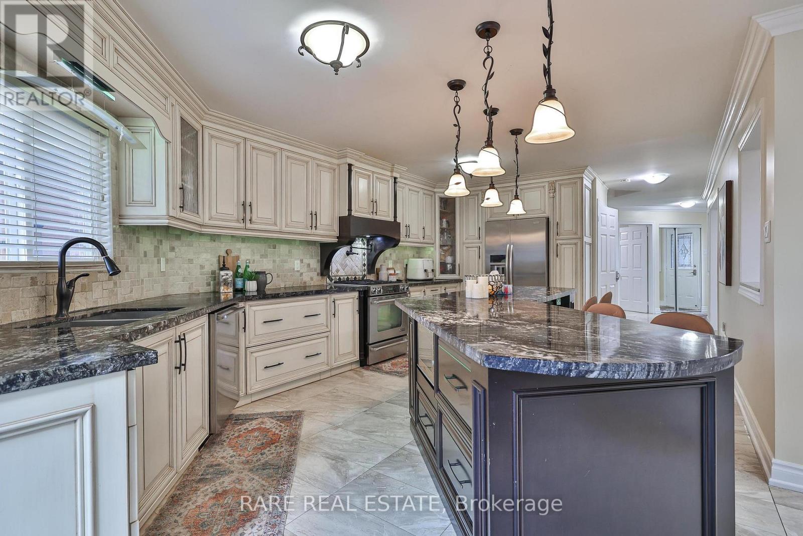 3576 CHERRINGTON CRESCENT