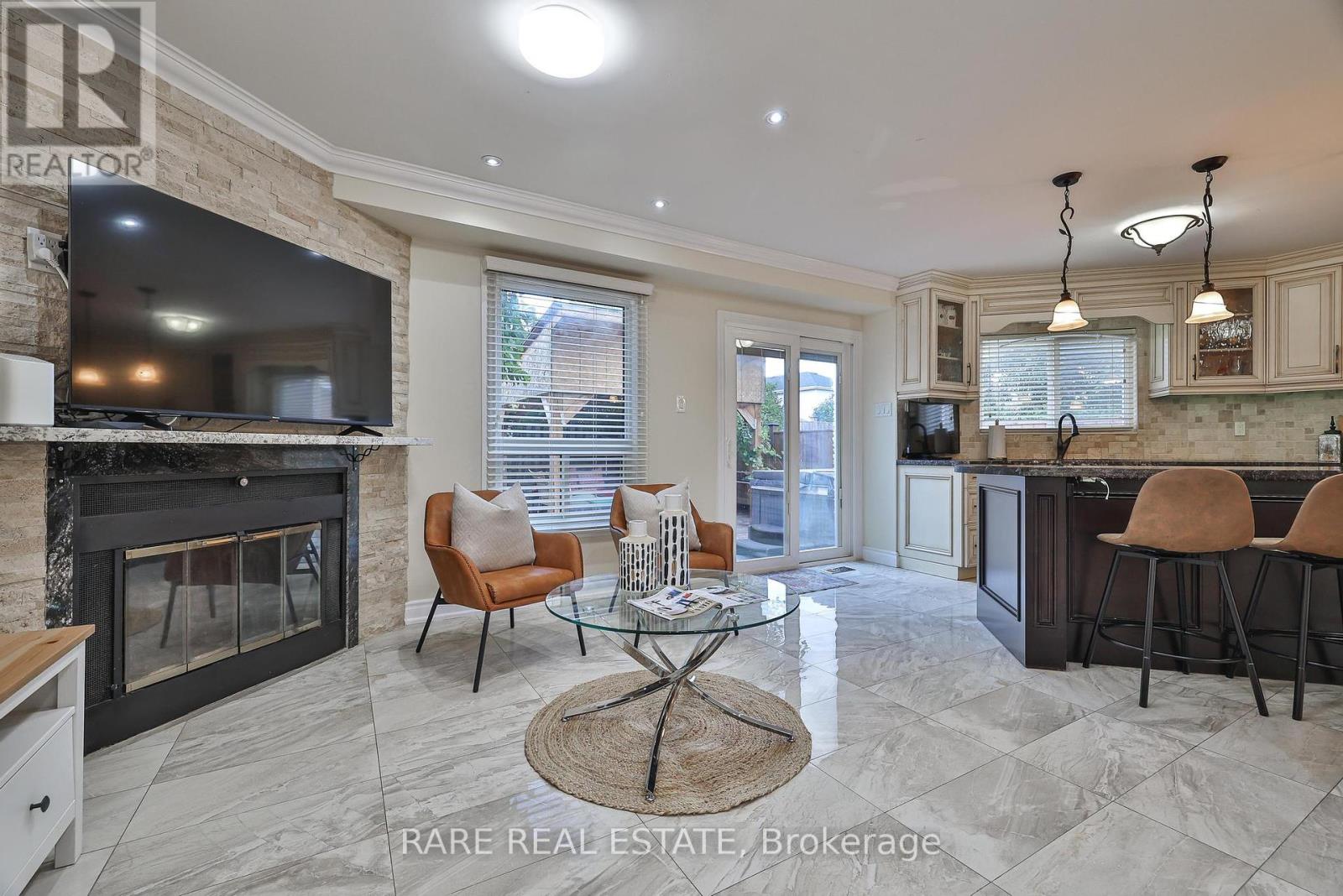 3576 CHERRINGTON CRESCENT