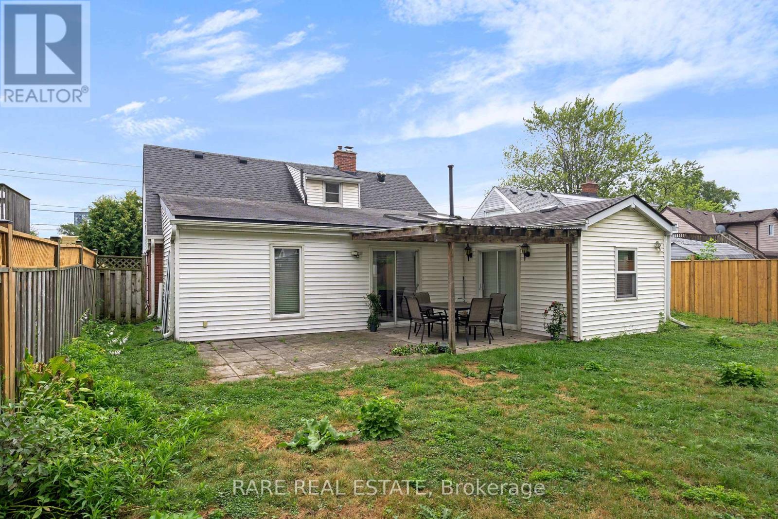 2073 LEIGHLAND ROAD