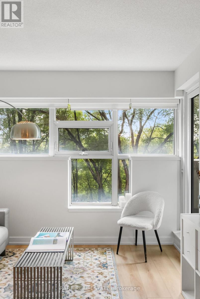 301 - 2220 LAKE SHORE BOULEVARD W