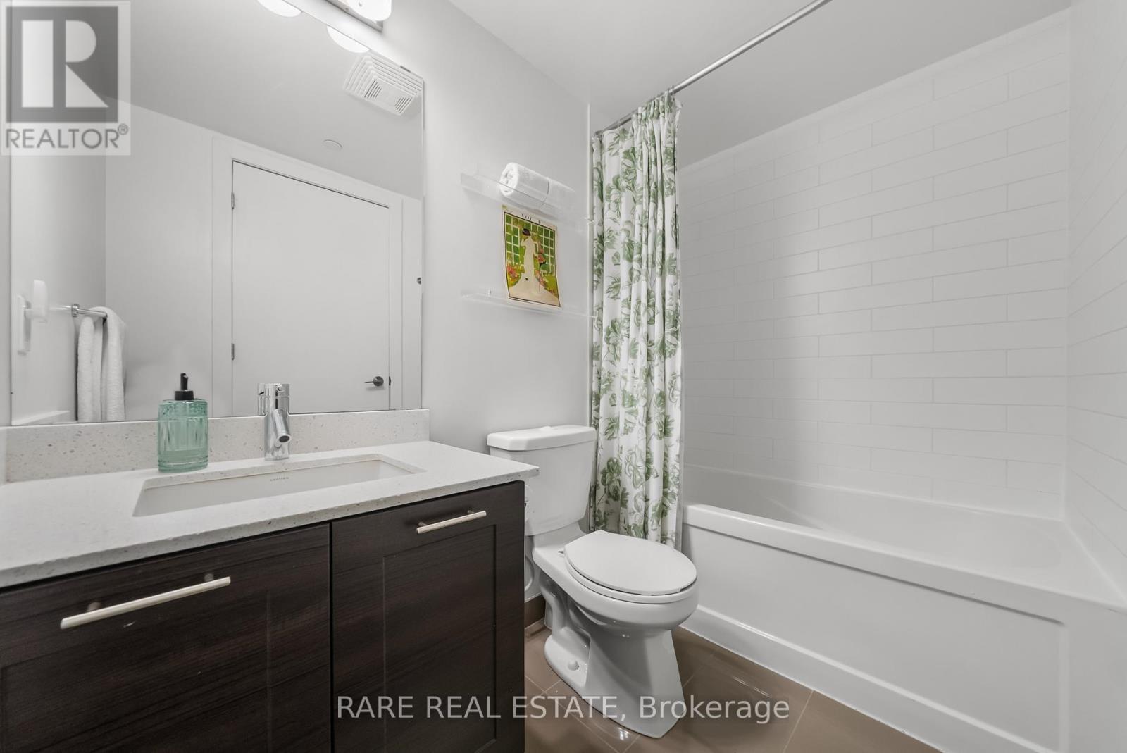 301 - 2220 LAKE SHORE BOULEVARD W