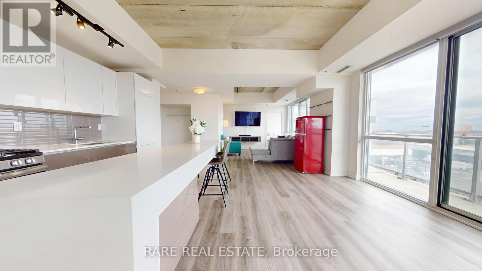 501 - 51 LADY BANK ROAD