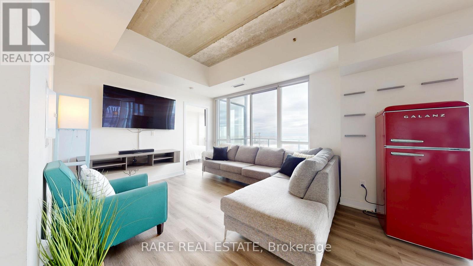 501 - 51 LADY BANK ROAD