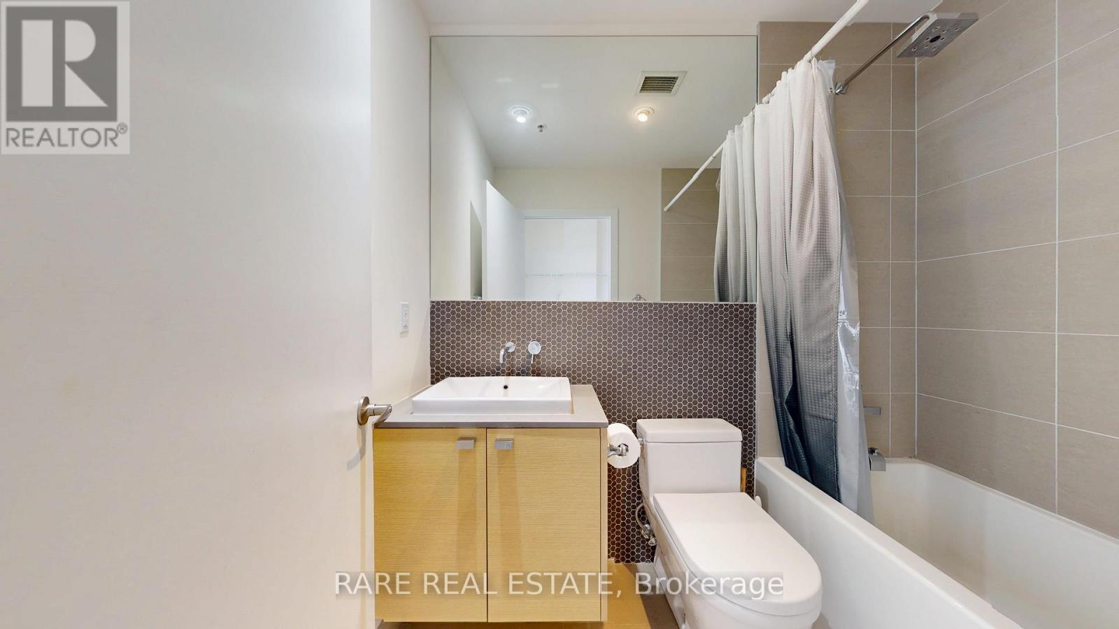 501 - 51 LADY BANK ROAD