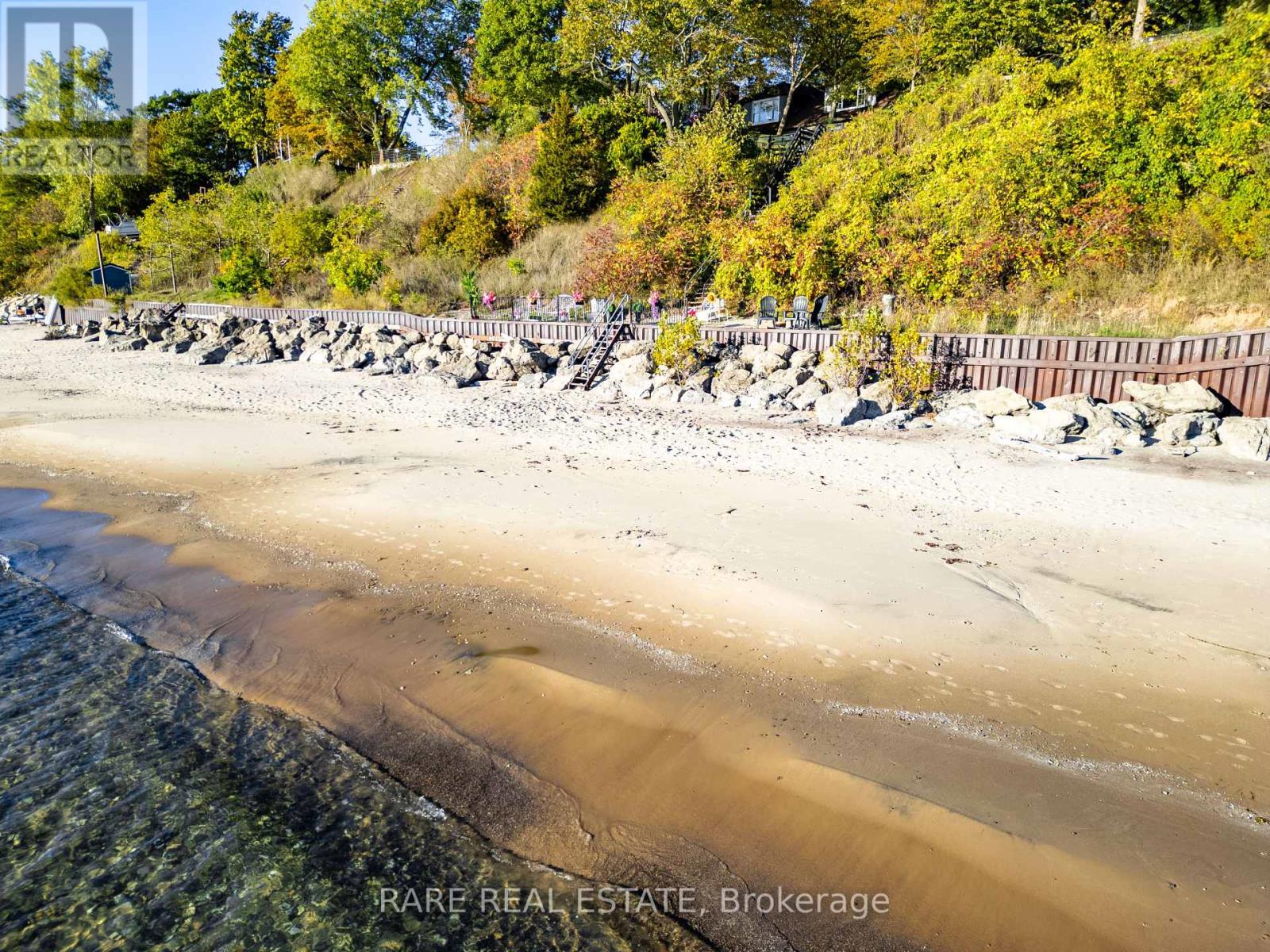 735 LAKESHORE ROAD E