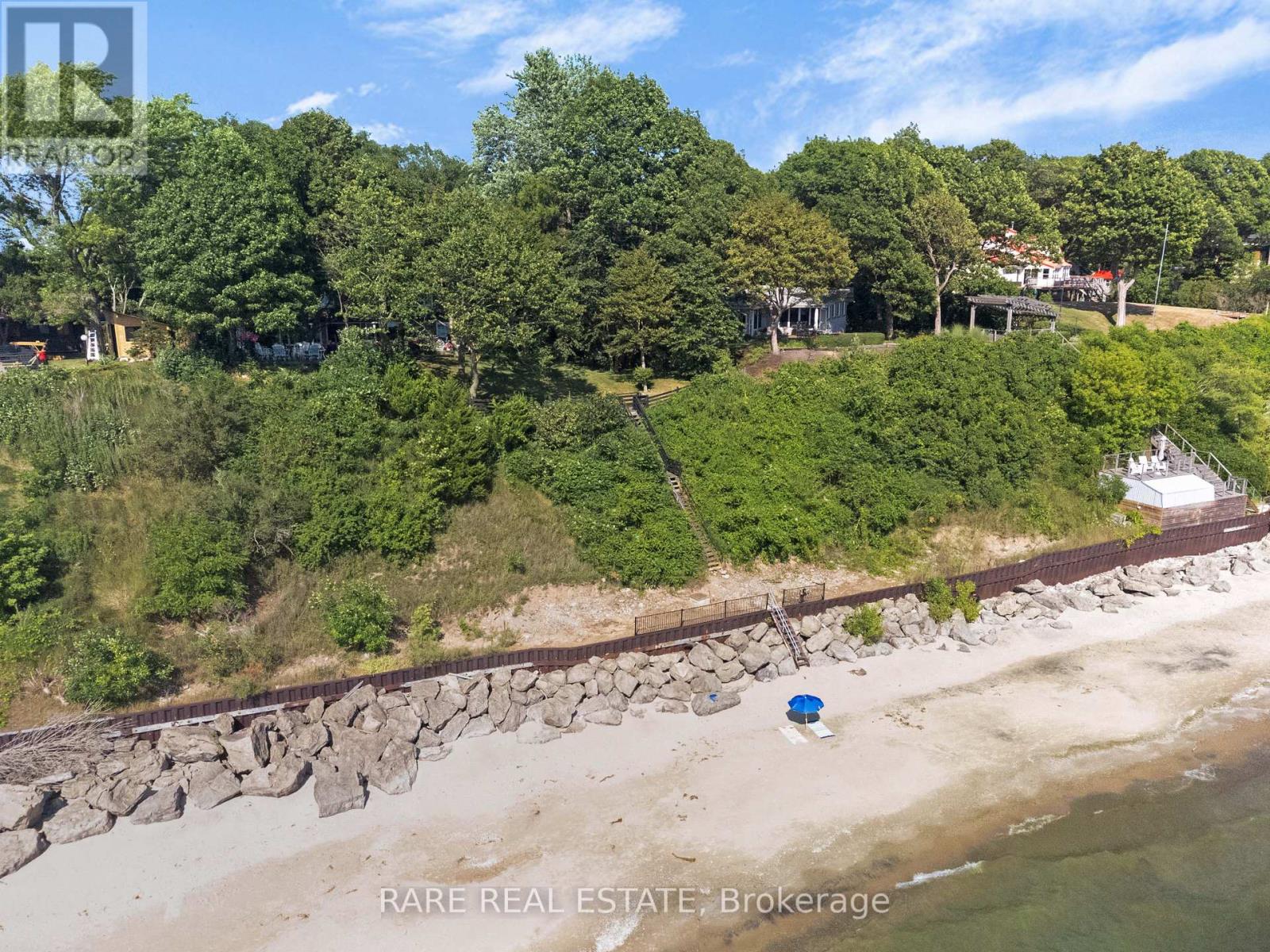 735 LAKESHORE ROAD E