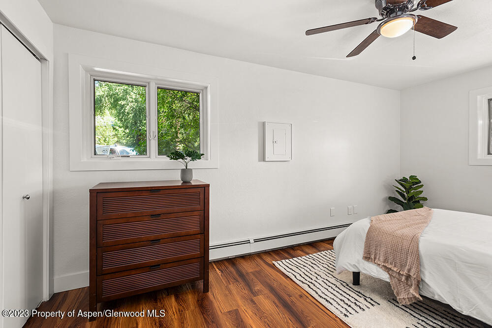 415 Park Circle, 5