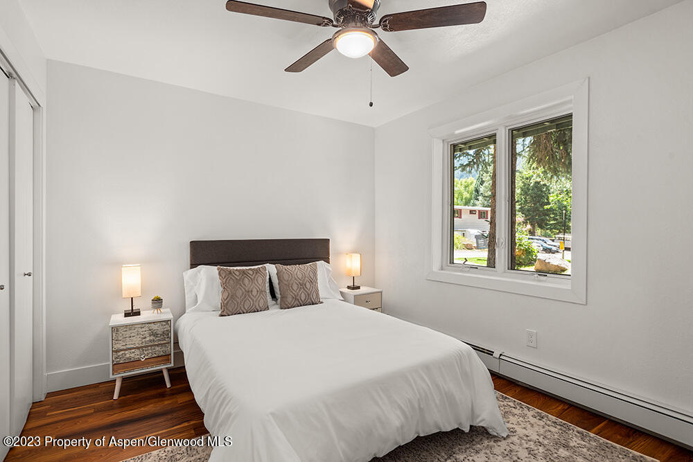 415 Park Circle, 5