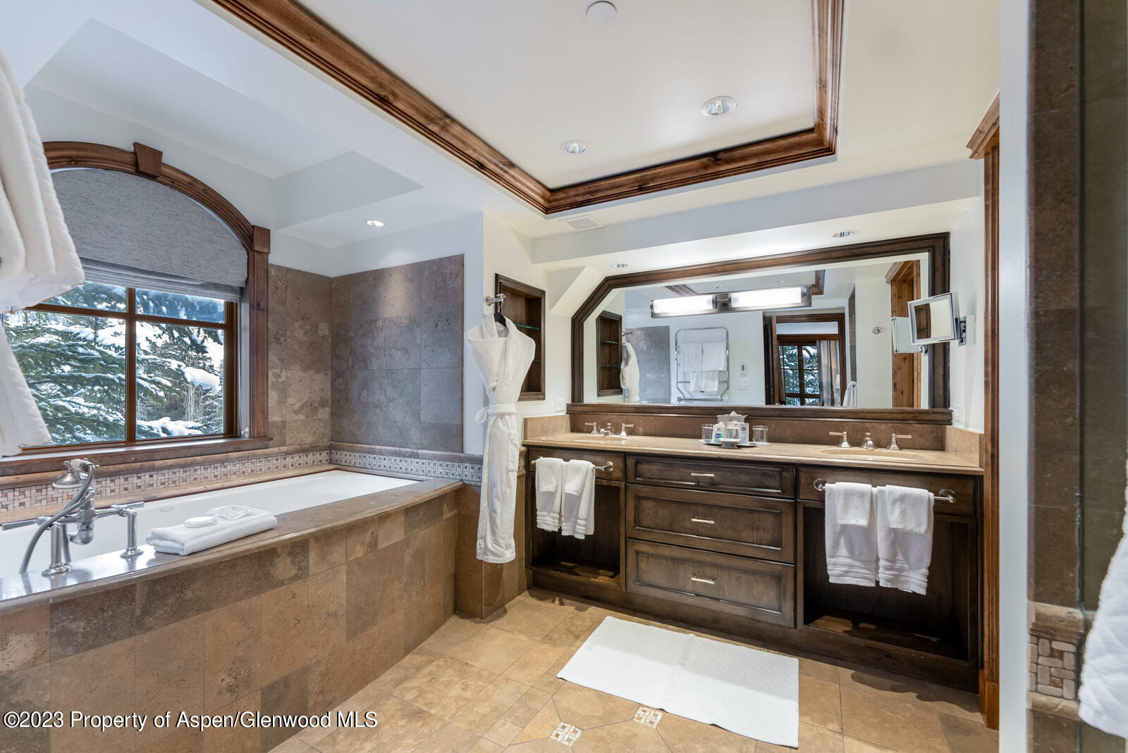315 E Dean Street, B65- Fixed Weeks 2,5,6,48