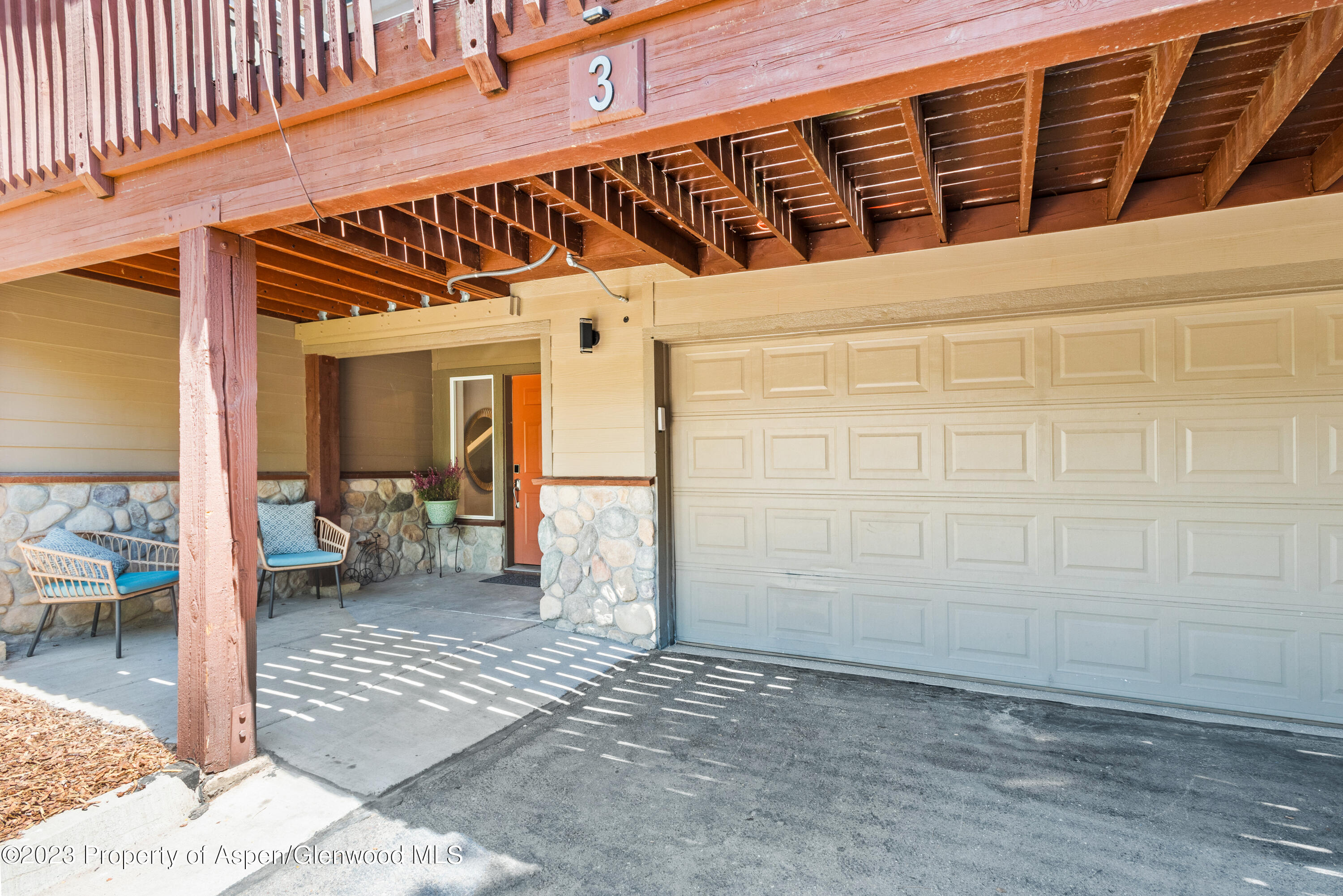 3 Pine Ridge Road